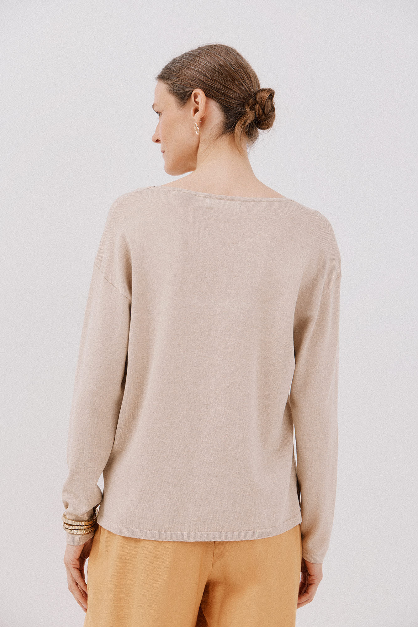 Cortefiel Su&eacute;ter escote pico Beige