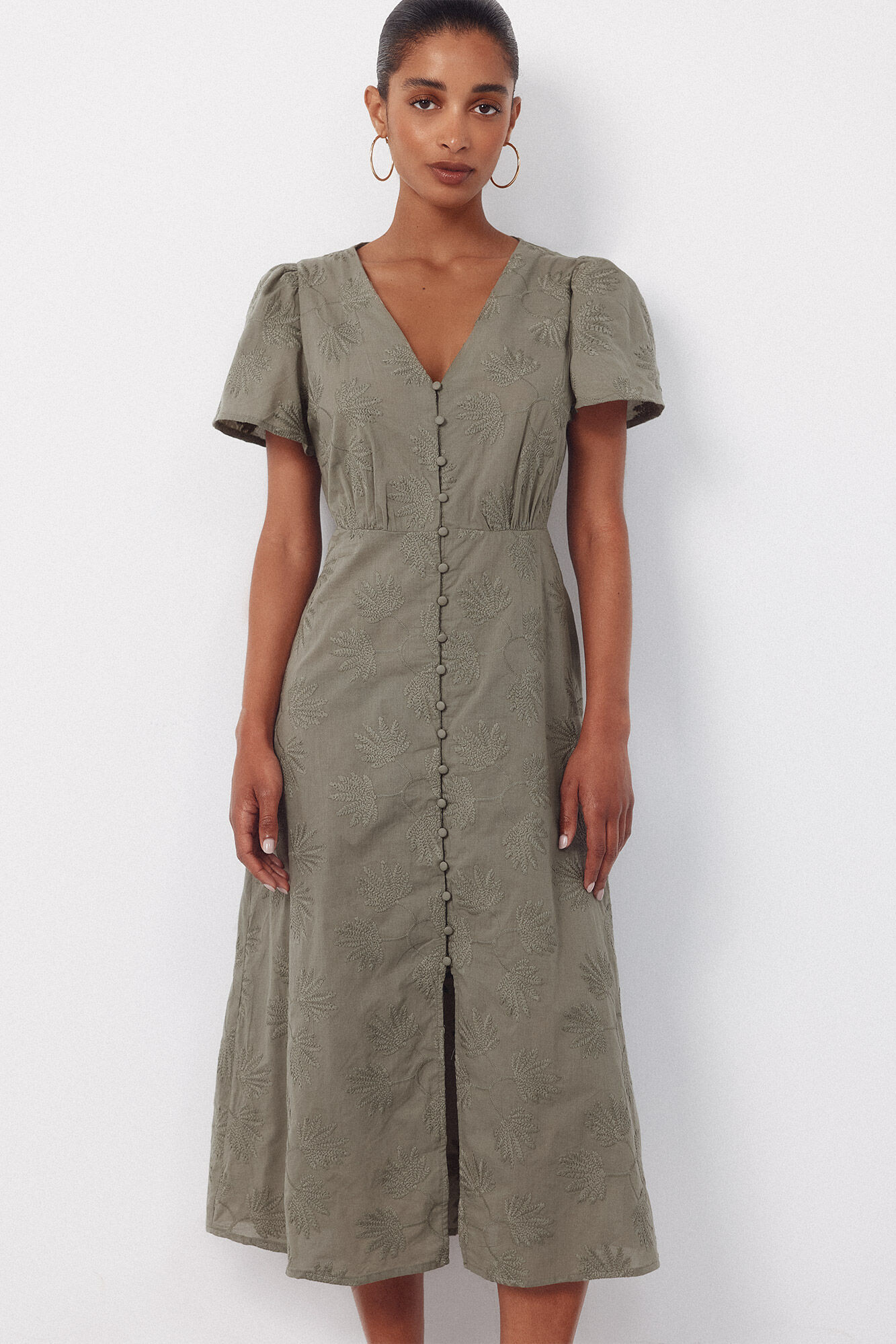 Cortefiel Vestido bordado Kaki