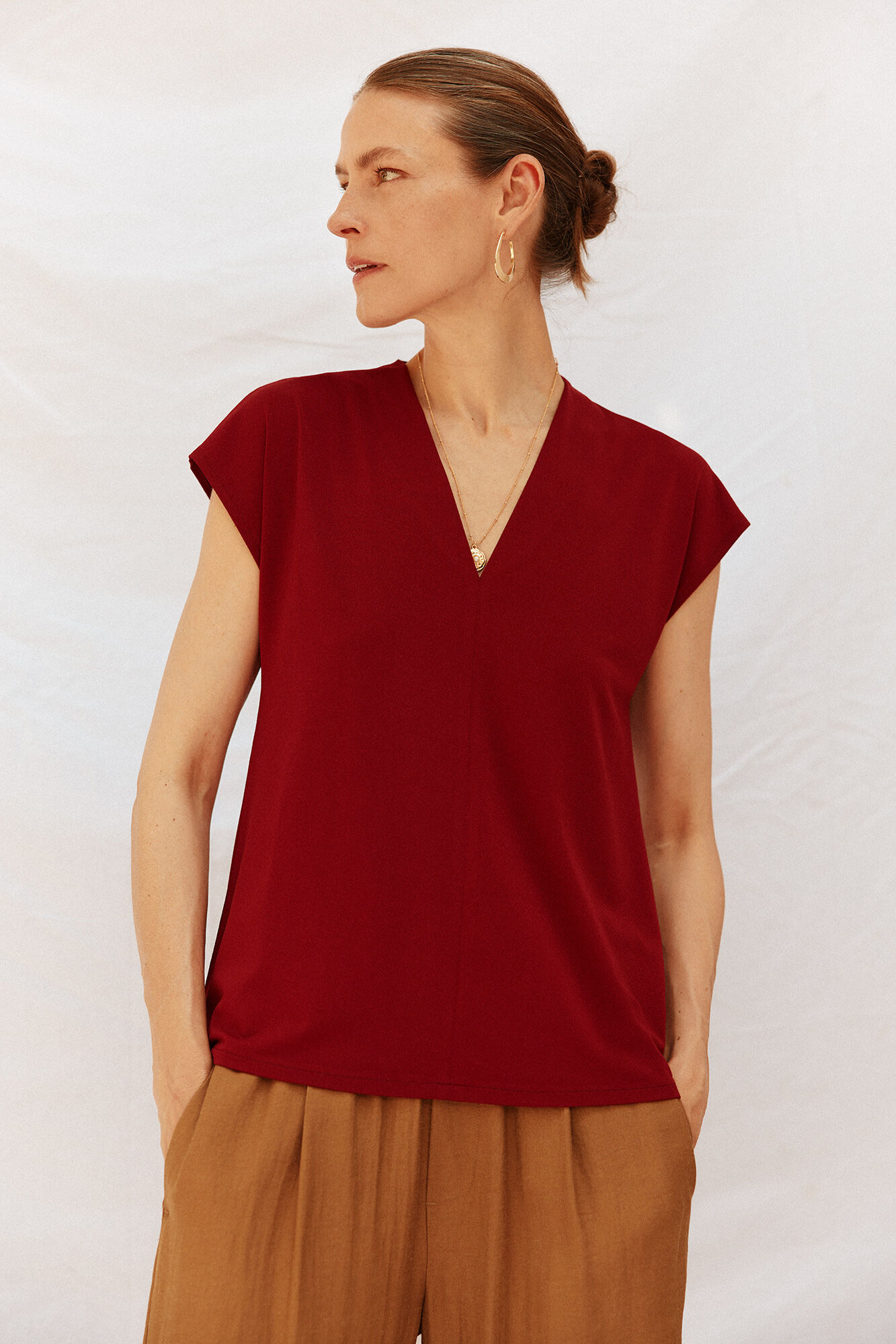 Cortefiel Playera estampada escote pico fruncido