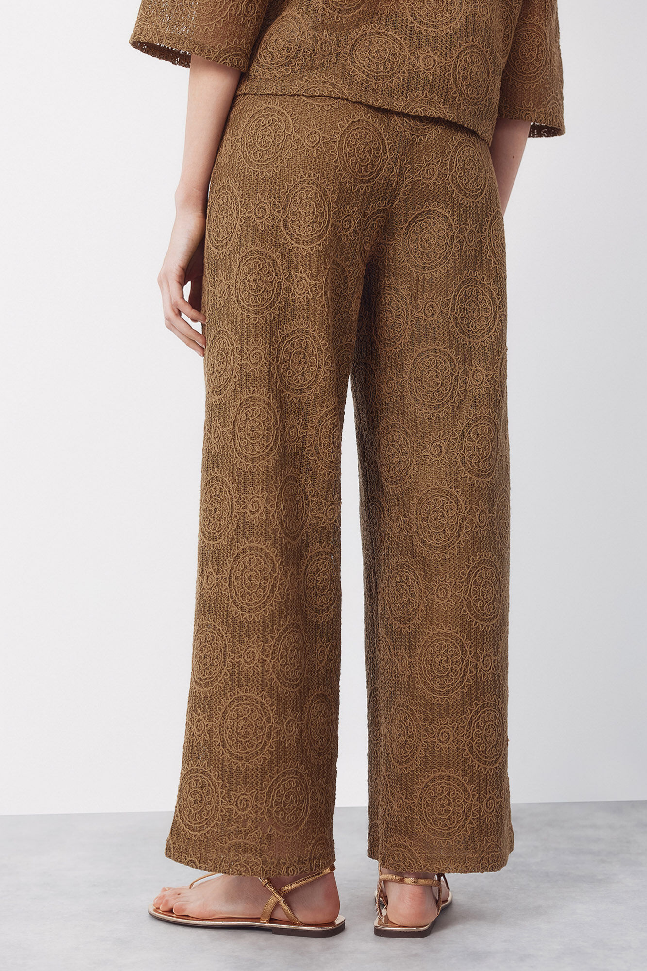 Cortefiel Pantal&oacute;n de tejido crochet Kaki