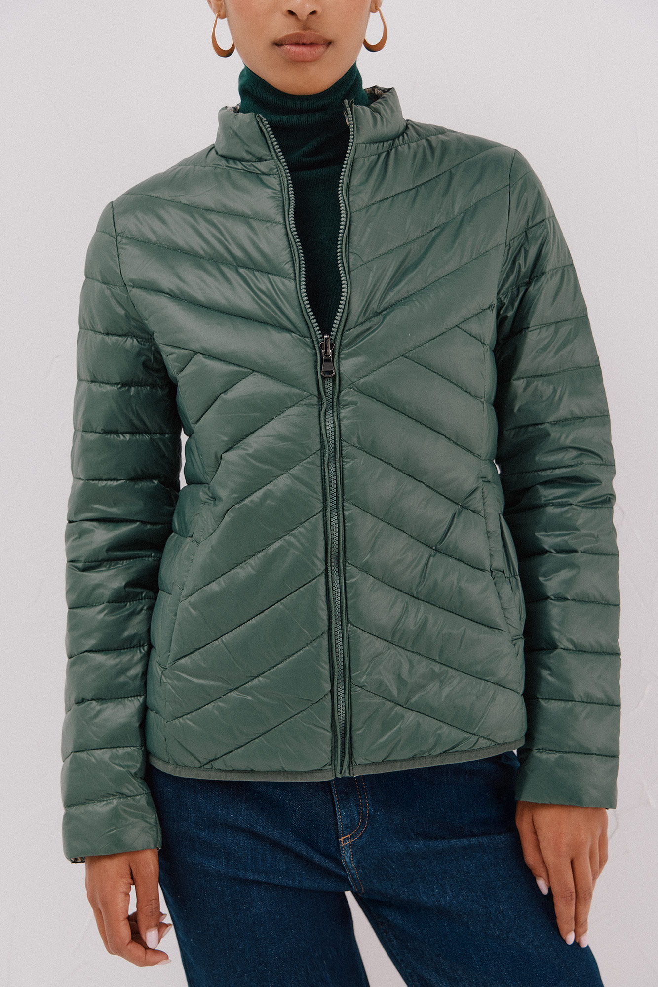 Cortefiel Chamarra reversible plumas Verde