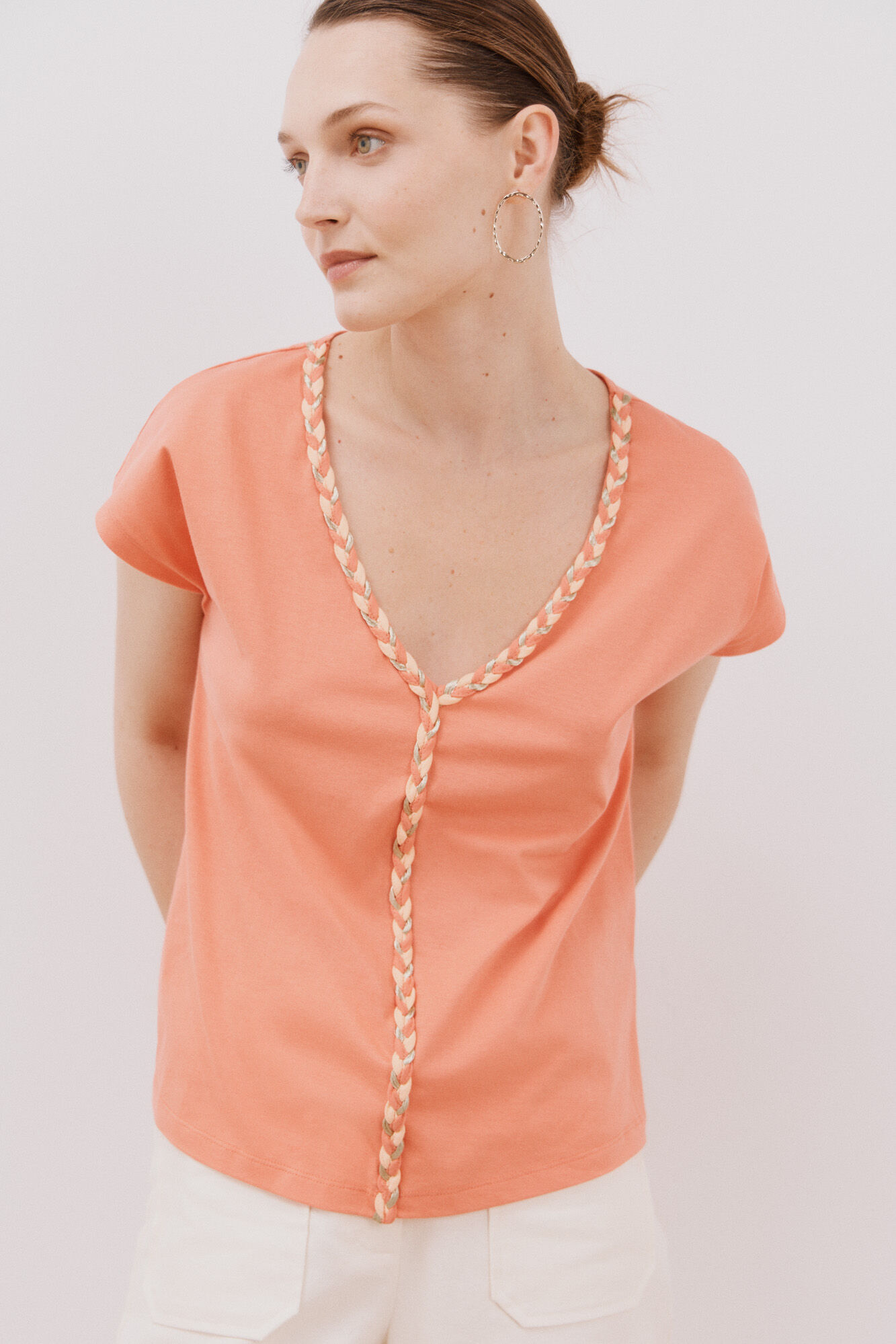 Cortefiel Playera cuello pico trenza