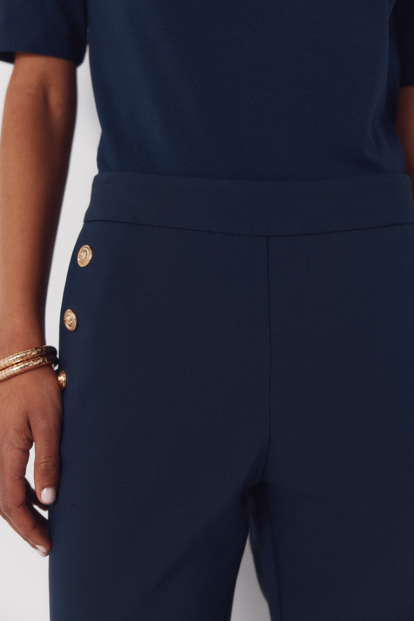 Cortefiel Pantal&oacute;n con botones dorados Azul marino