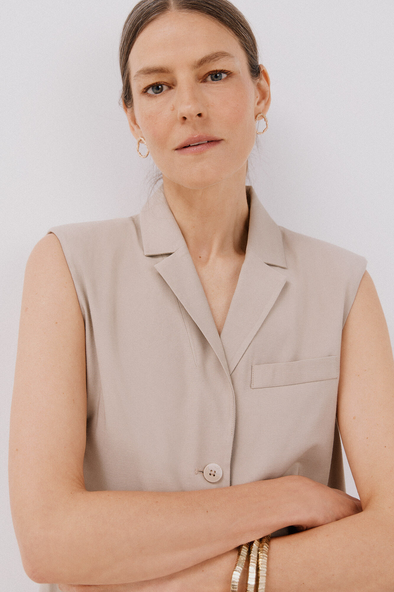 Cortefiel Chaleco de cuello solapa Arena