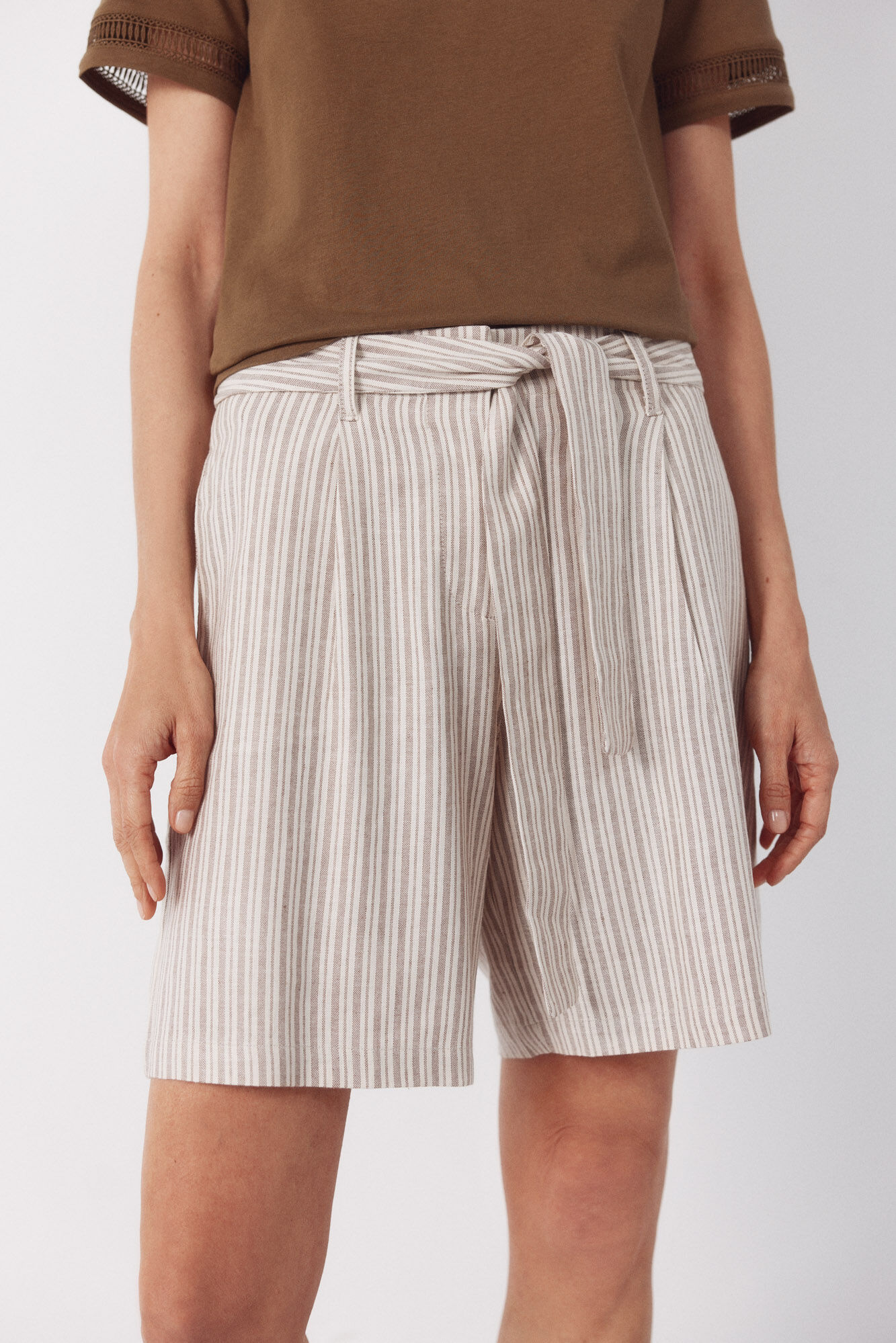 Cortefiel Pantal&oacute;n bermuda de lino Estampado marr&oacute;n