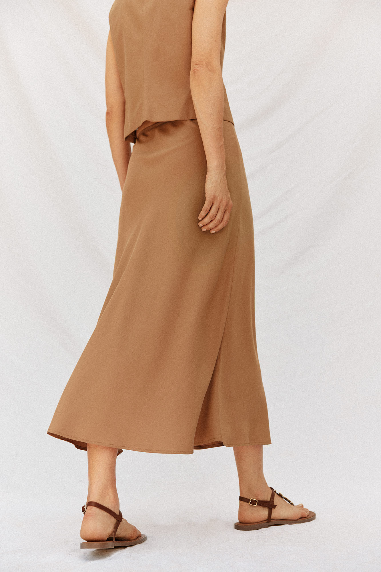 Cortefiel Falda flu&iacute;da tencel Camel