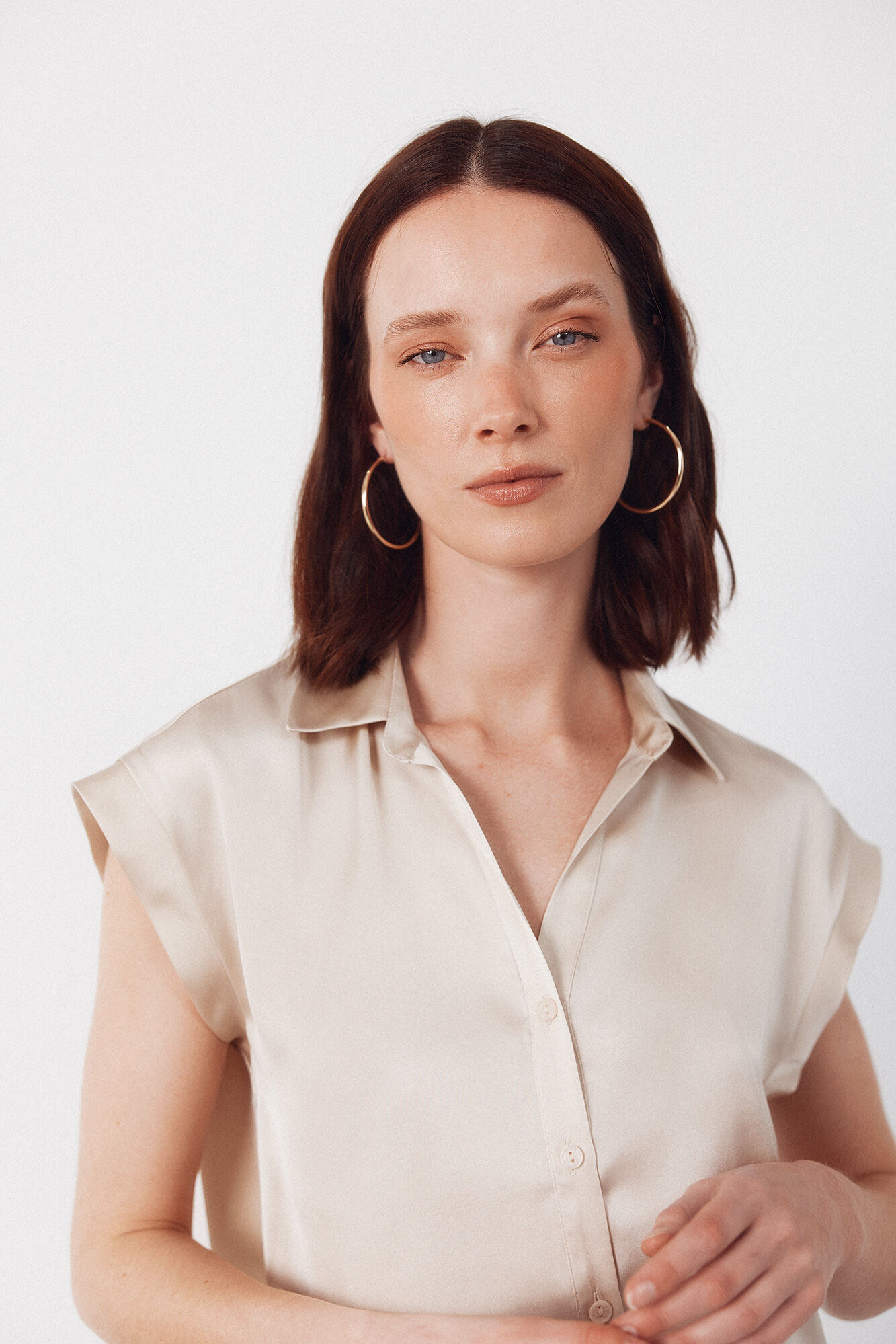 Cortefiel Camisa satinada Beige