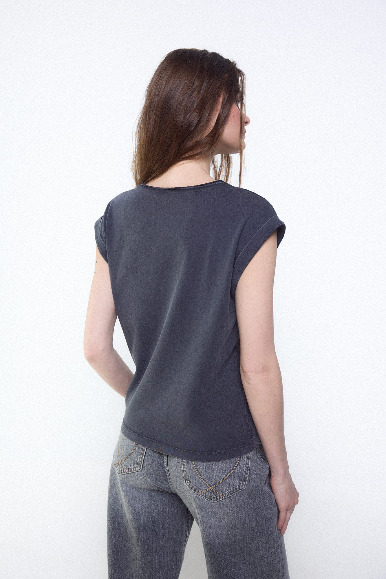 Slowlove Playera con tachas Gris