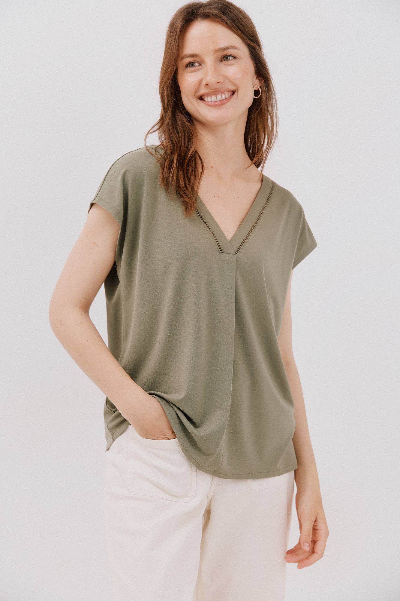 Cortefiel Playera pico con detalle puntilla Kaki