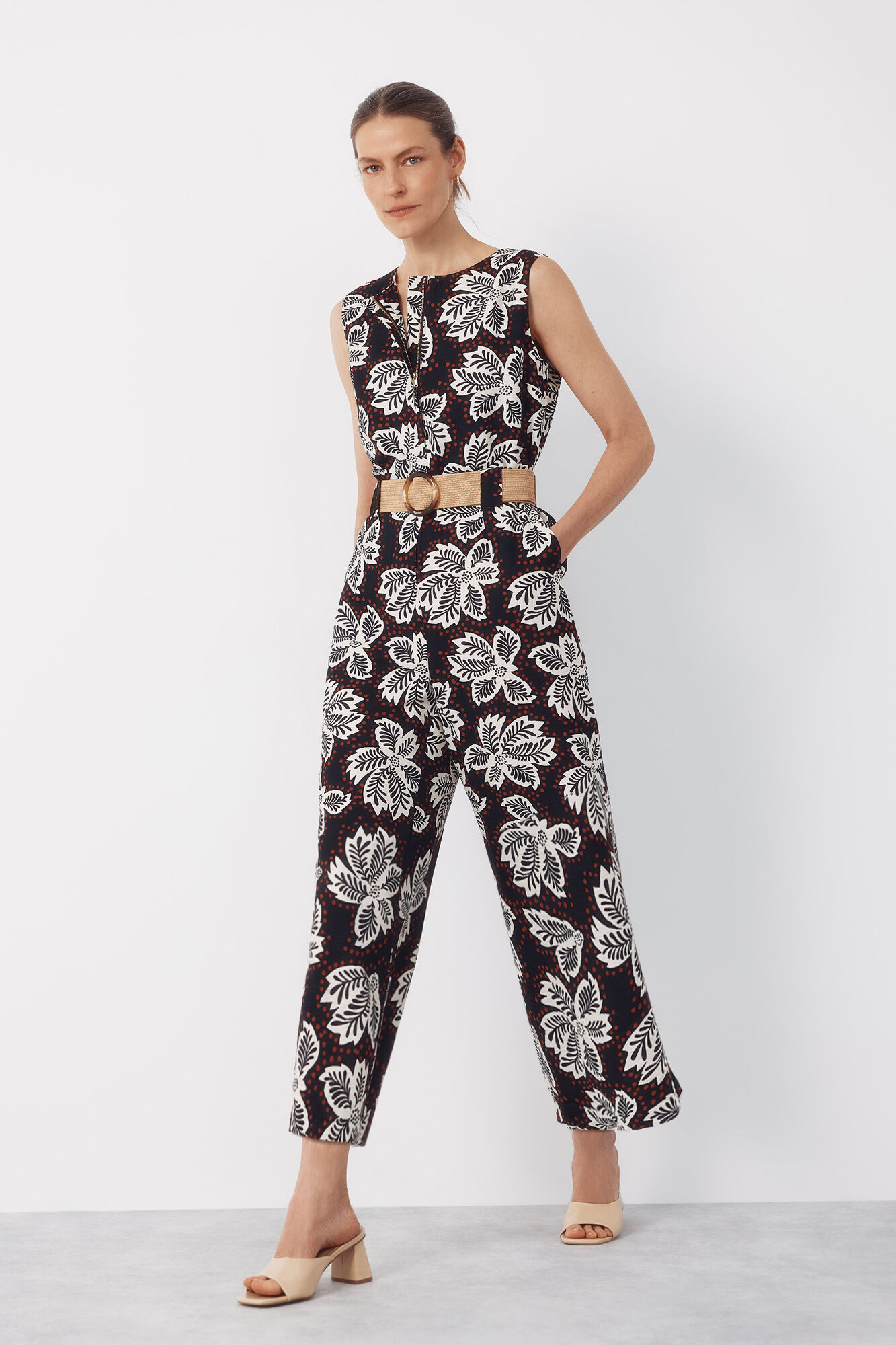 Cortefiel Jumpsuit con cintur&oacute;n
