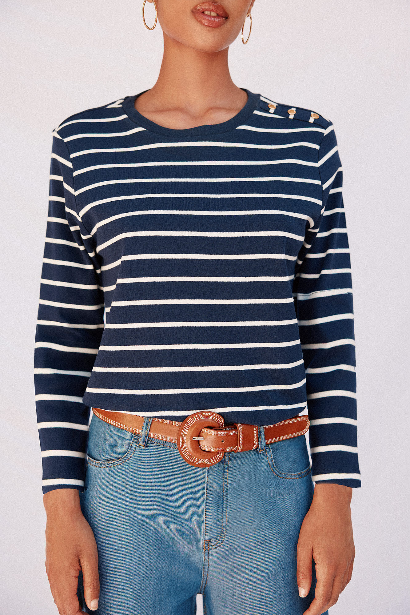 Cortefiel Playera b&aacute;sica con botones dorados