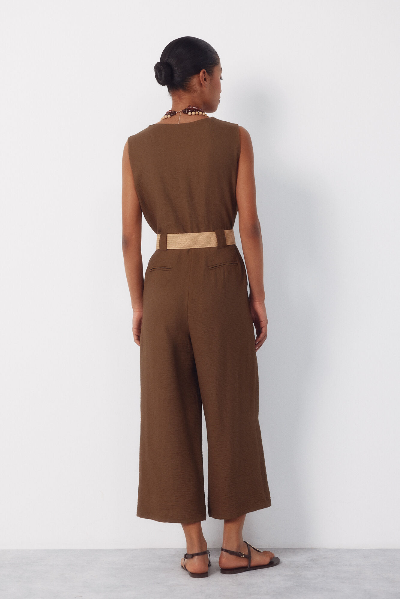 Cortefiel Jumpsuit con cintur&oacute;n Kaki