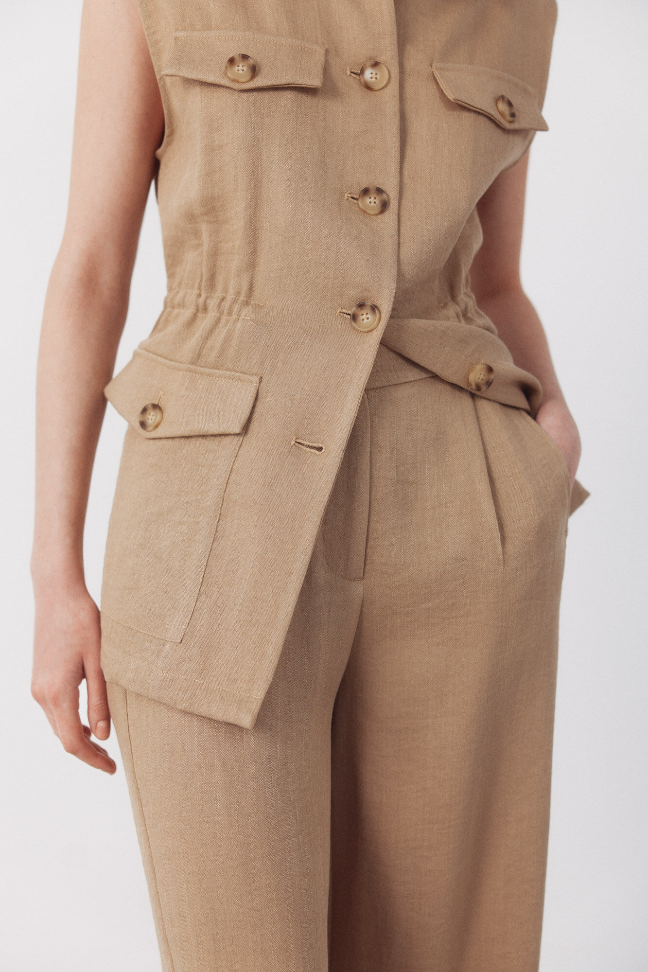 Cortefiel Pantal&oacute;n fluido de doble pinza Arena