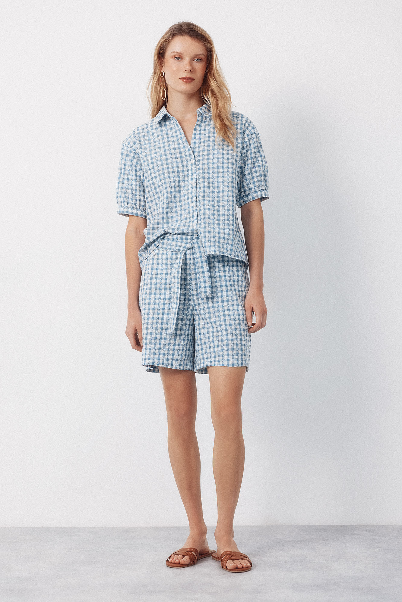 Cortefiel Bermudas vichy bordado Estampado azul