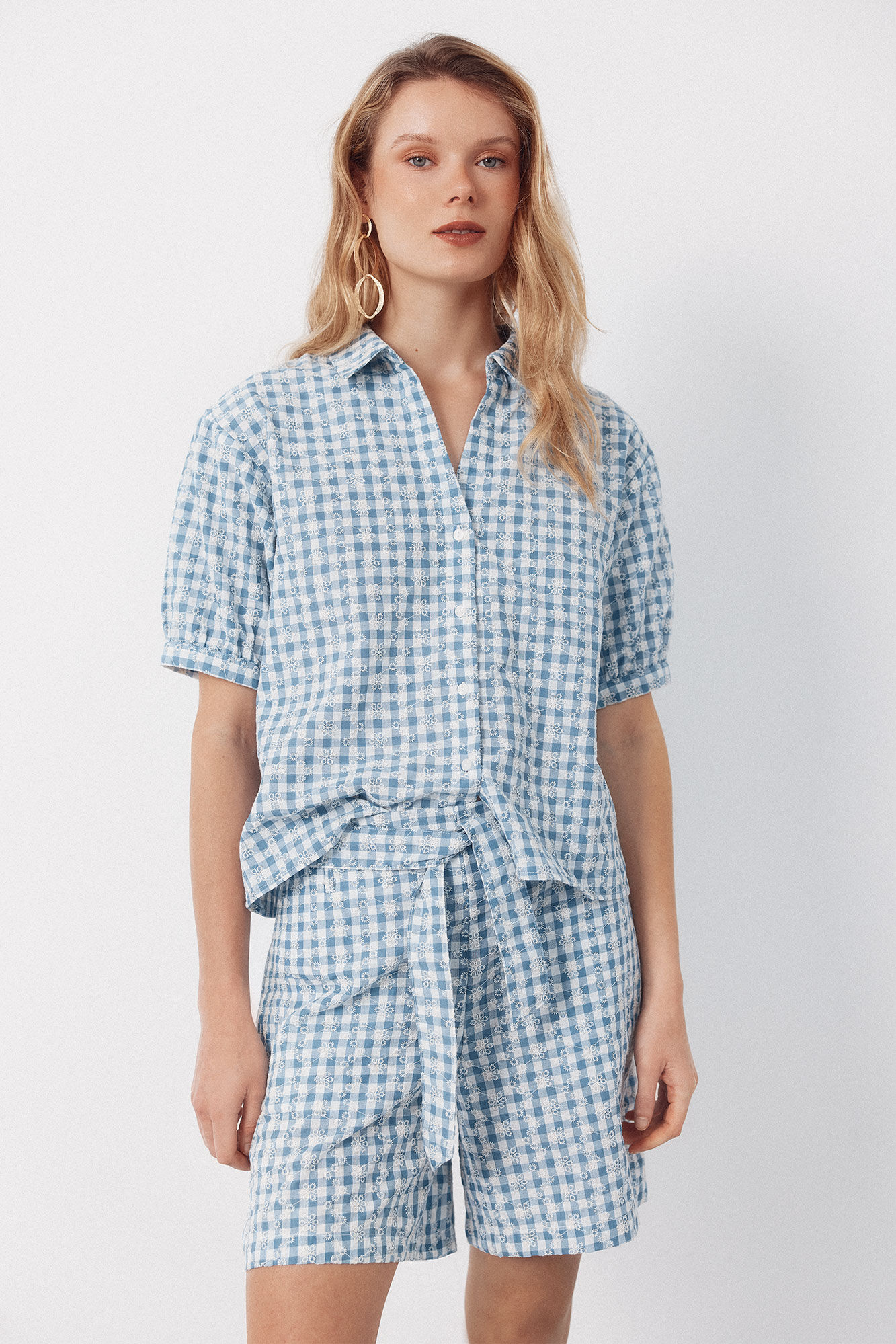Cortefiel Bermudas vichy bordado