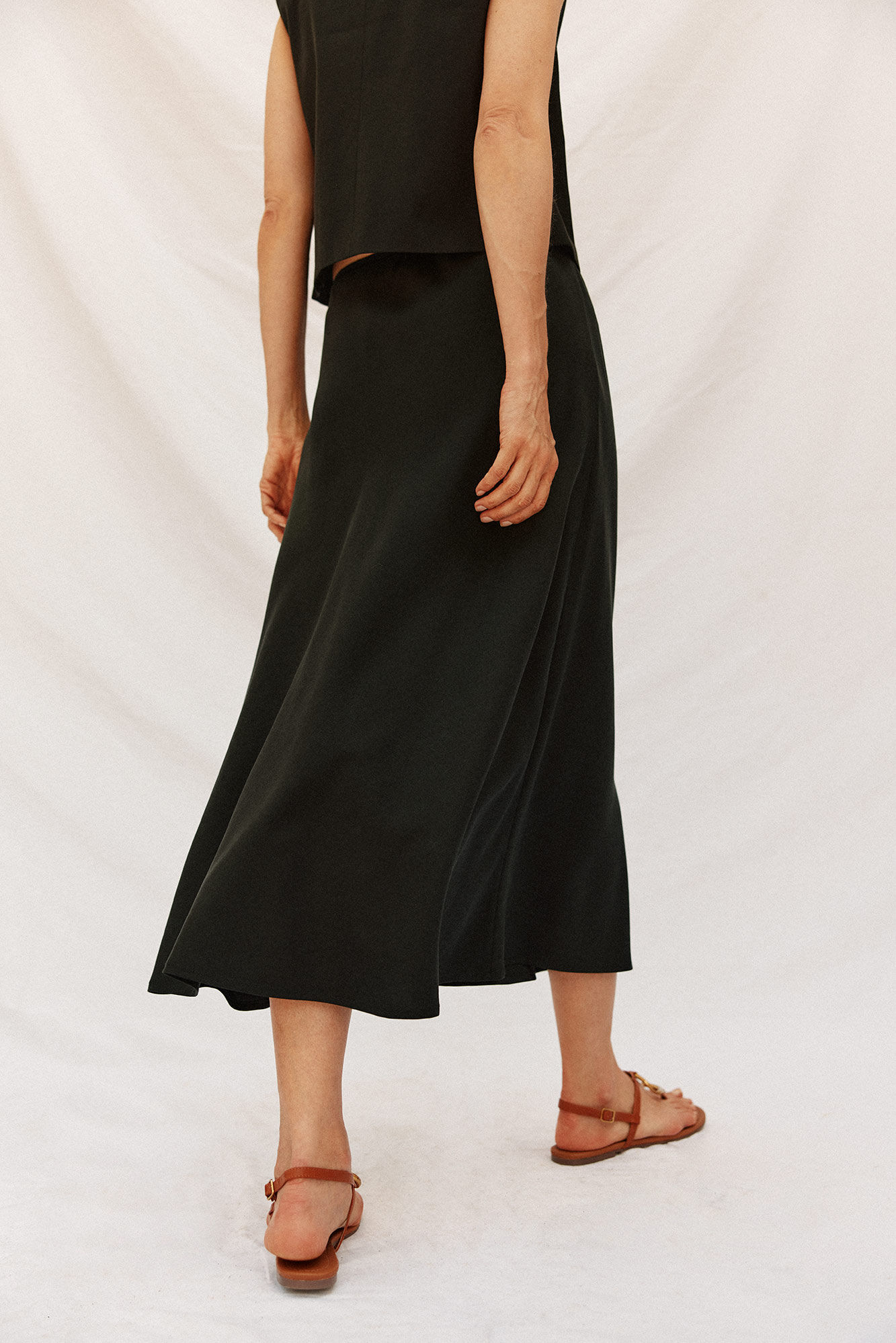 Cortefiel Falda flu&iacute;da tencel Negro
