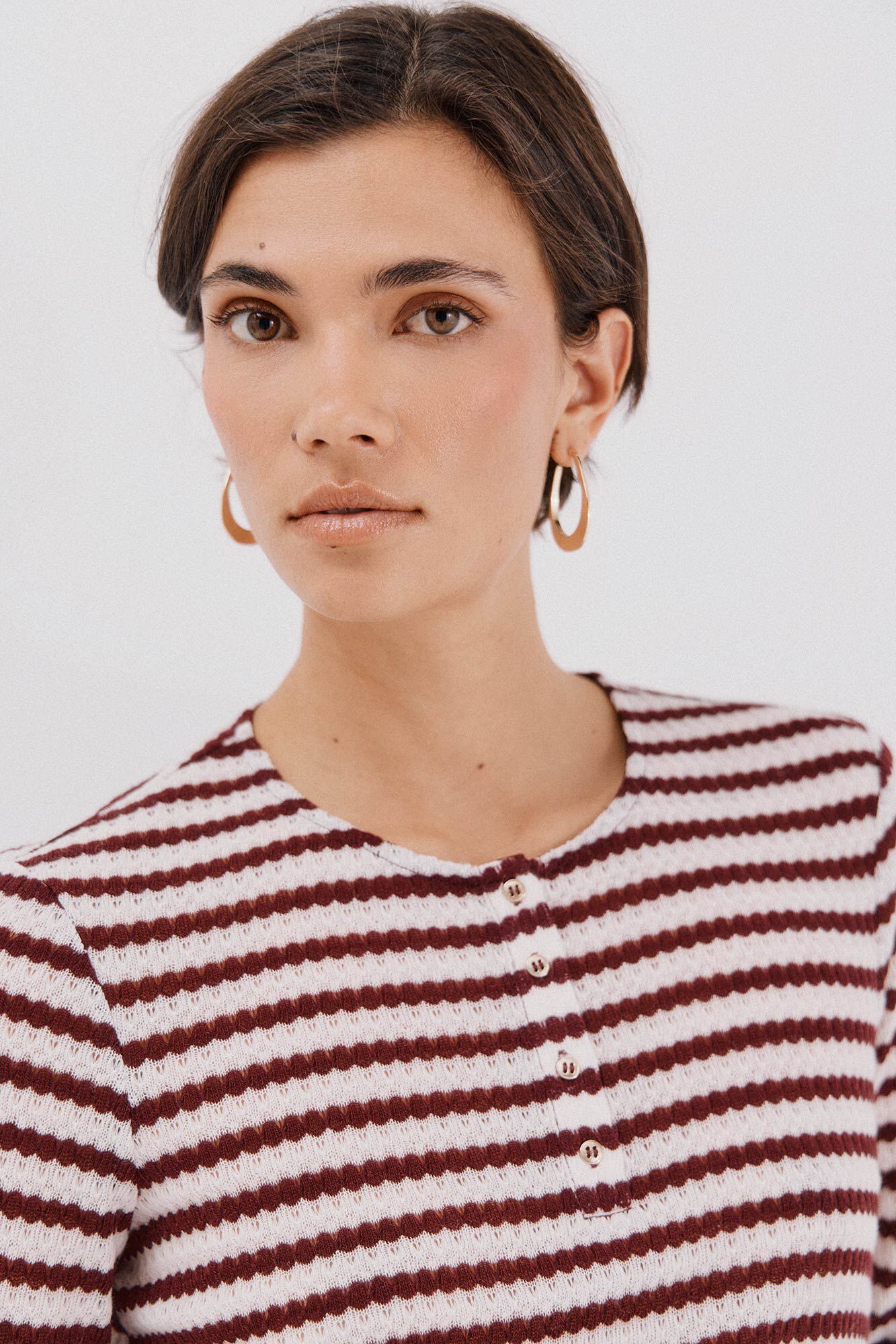 Cortefiel Top estructura rayas Vino