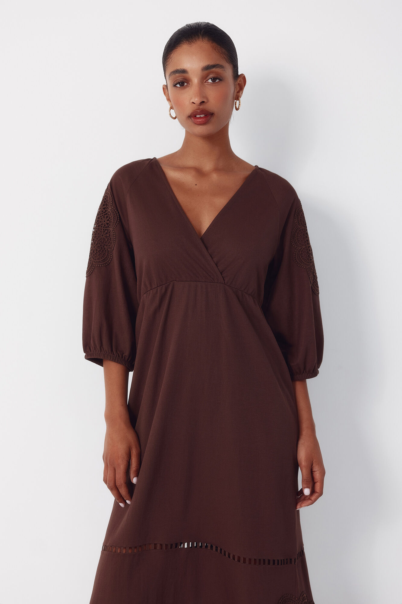 Cortefiel Vestido con parche de guipur floral