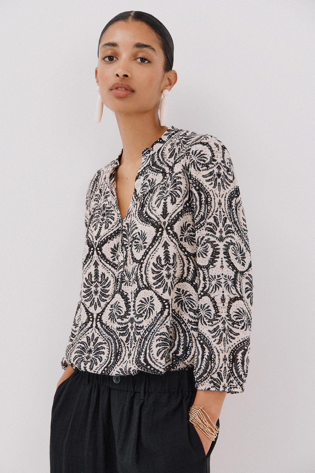 Cortefiel Blusa canes&uacute; delantro