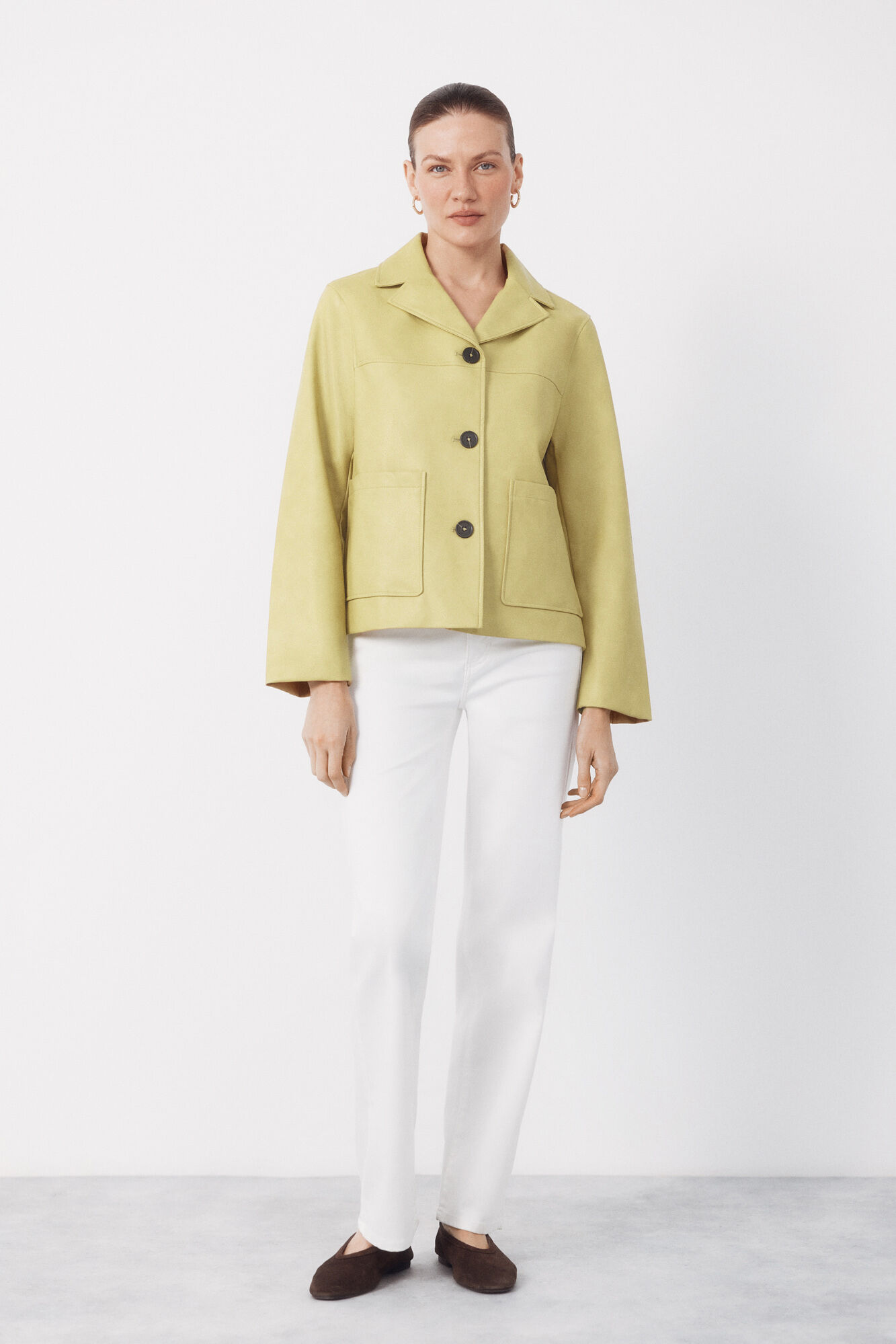 Cortefiel Chamarra amarilla efecto piel