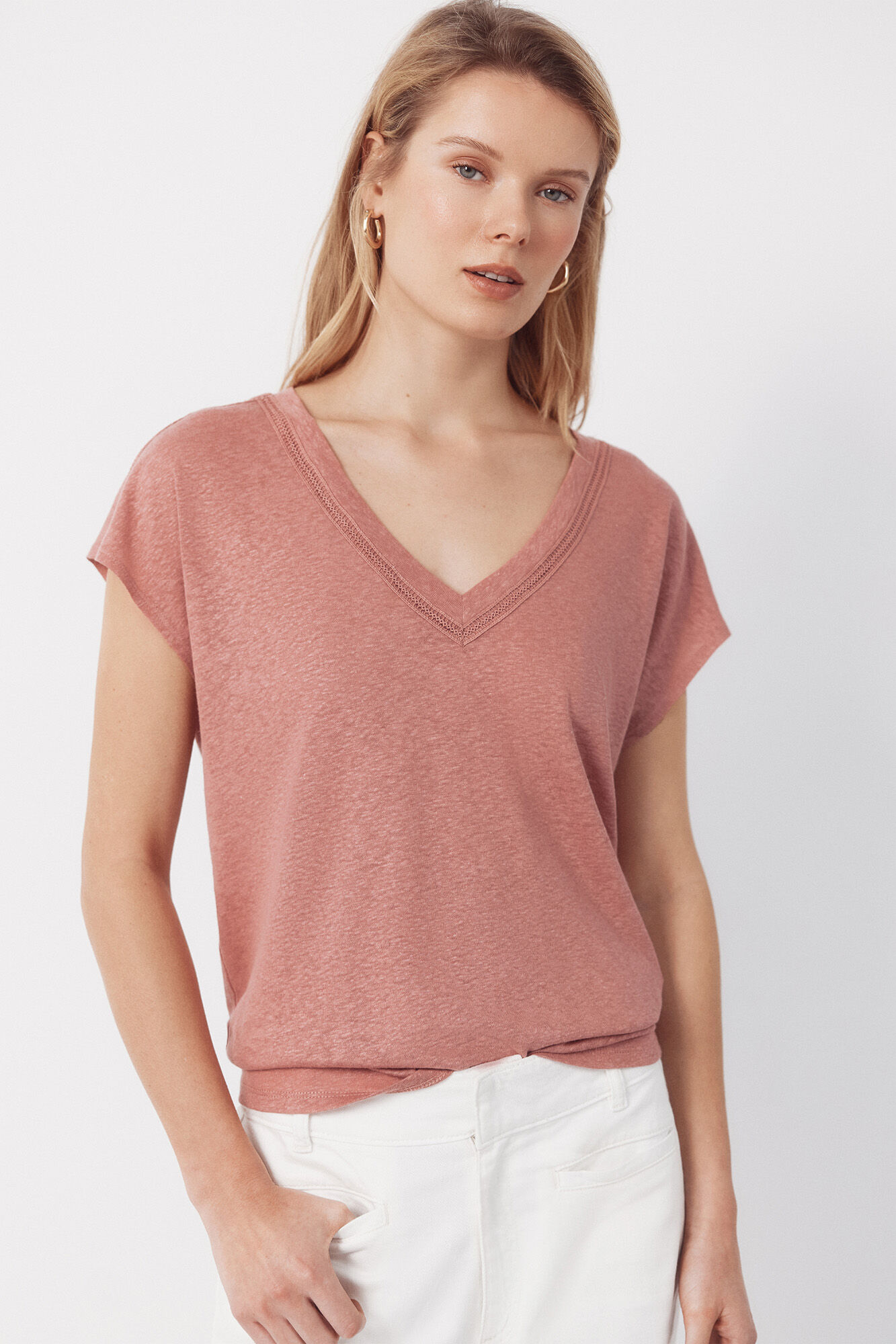 Cortefiel Playera de lino con escote en pico y l&uacute;rex Rosa