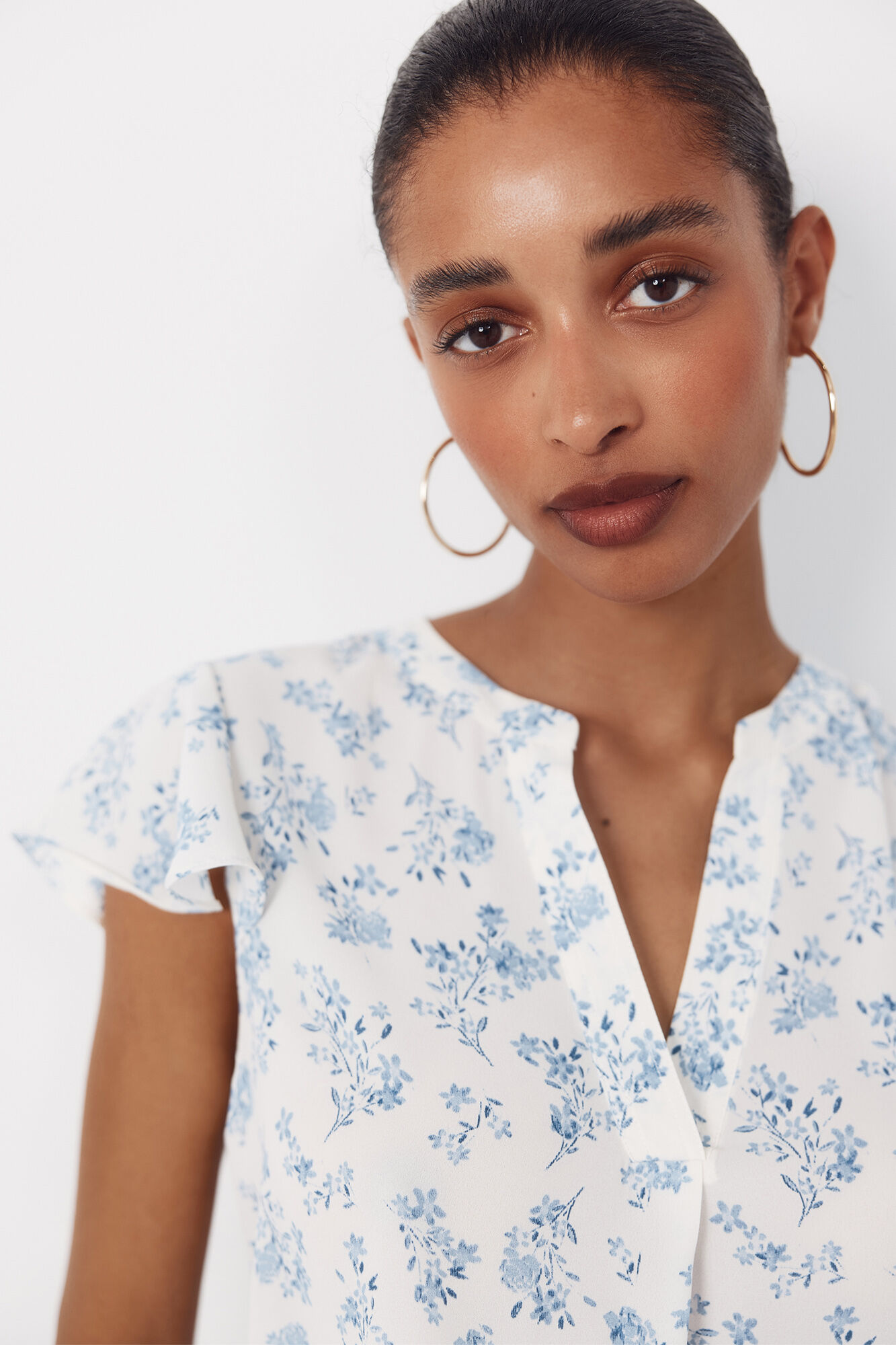 Cortefiel Blusa fluida de manga de vuelo Estampado blanco