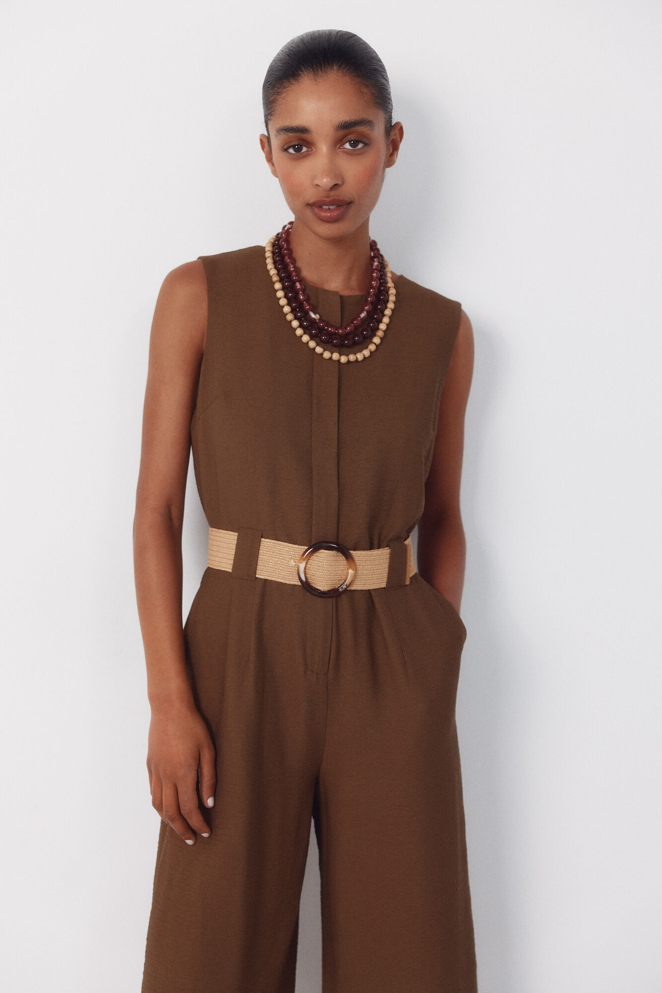 Cortefiel Jumpsuit con cintur&oacute;n Kaki