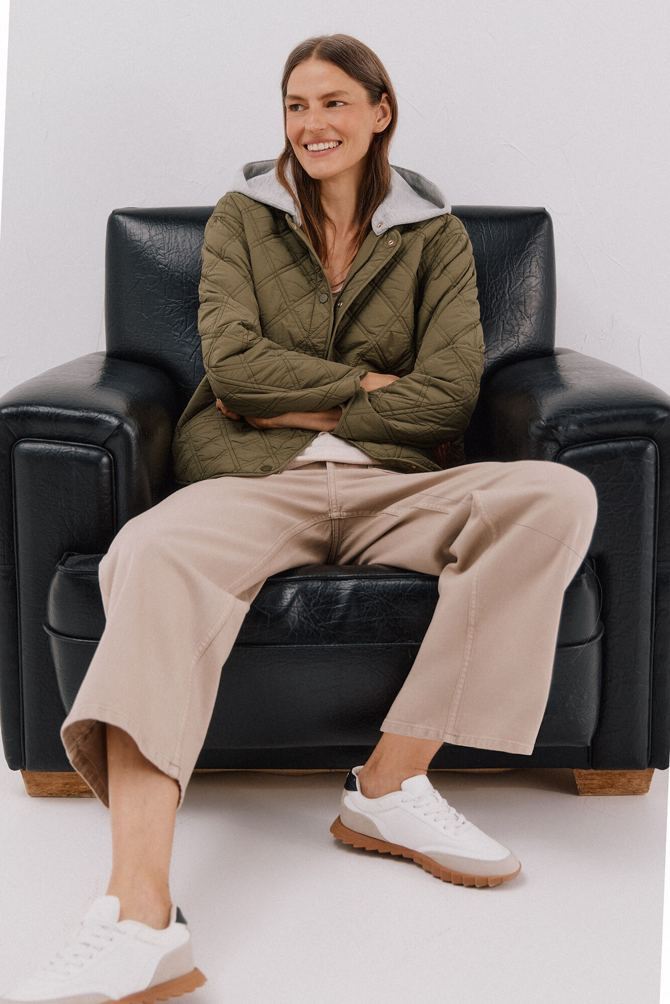 Cortefiel Anorak corto capucha sudadera