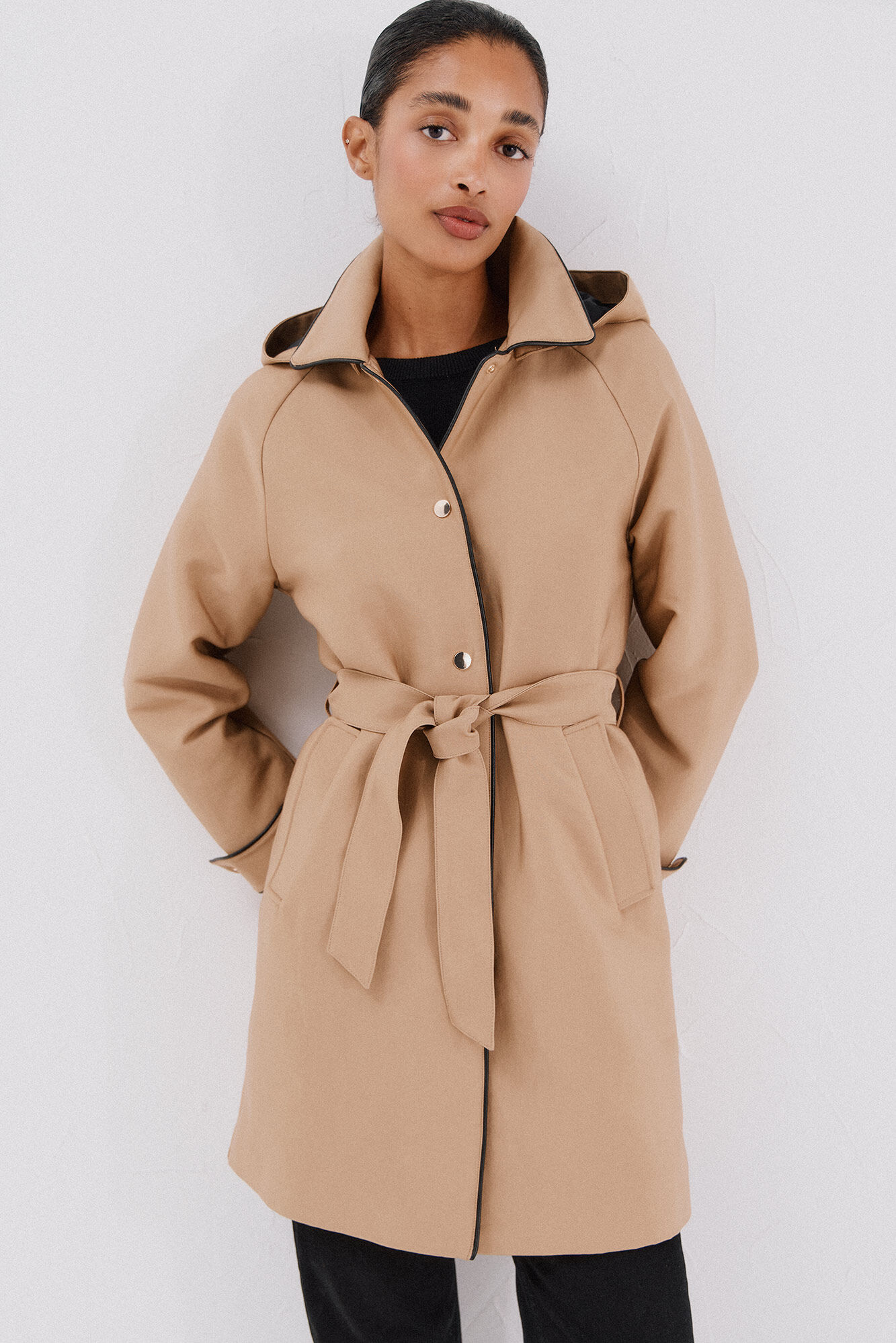 Cortefiel Gabardina satinada con capucha desmontable