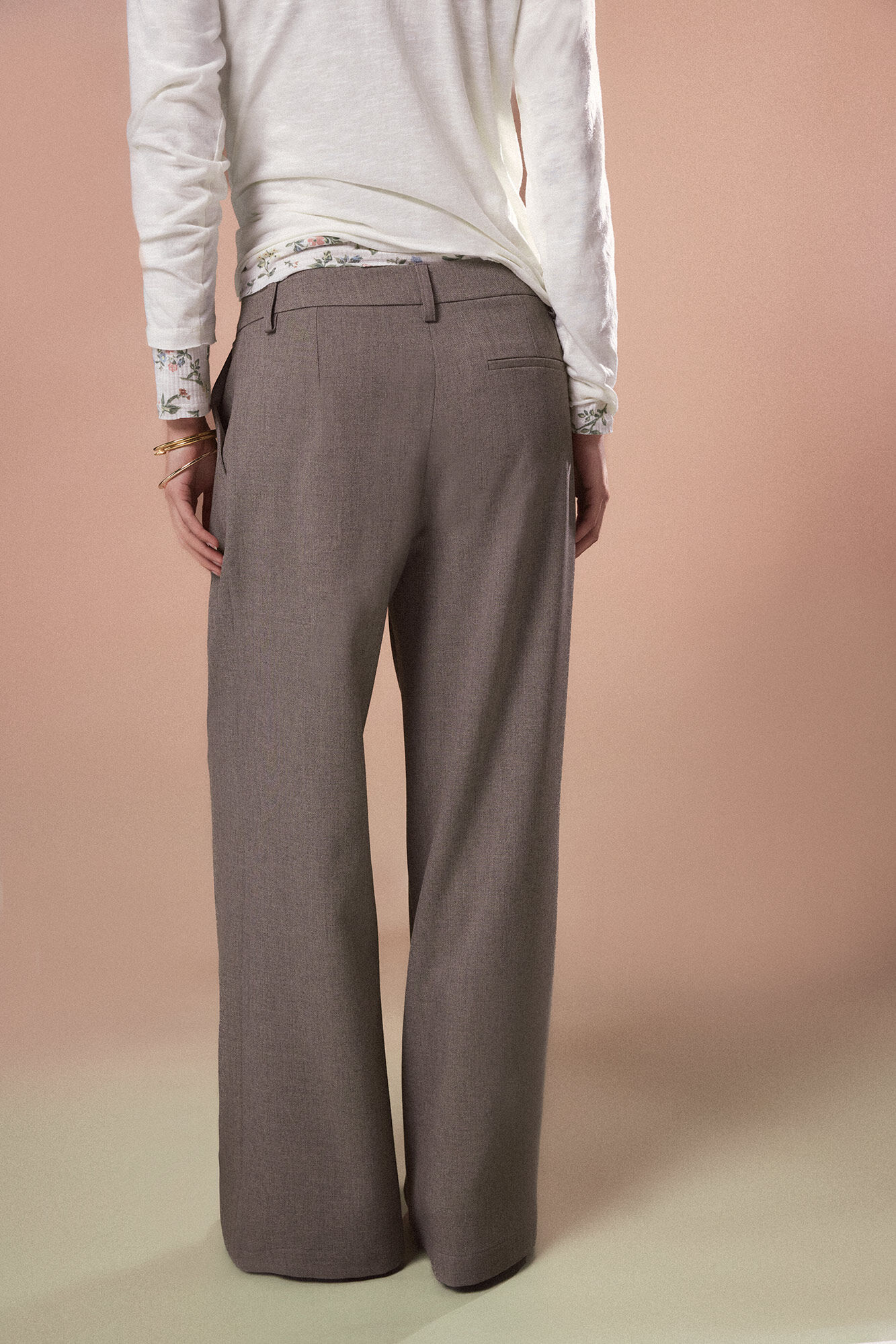 Slowlove Pantal&oacute;n recto con pinzas Gris