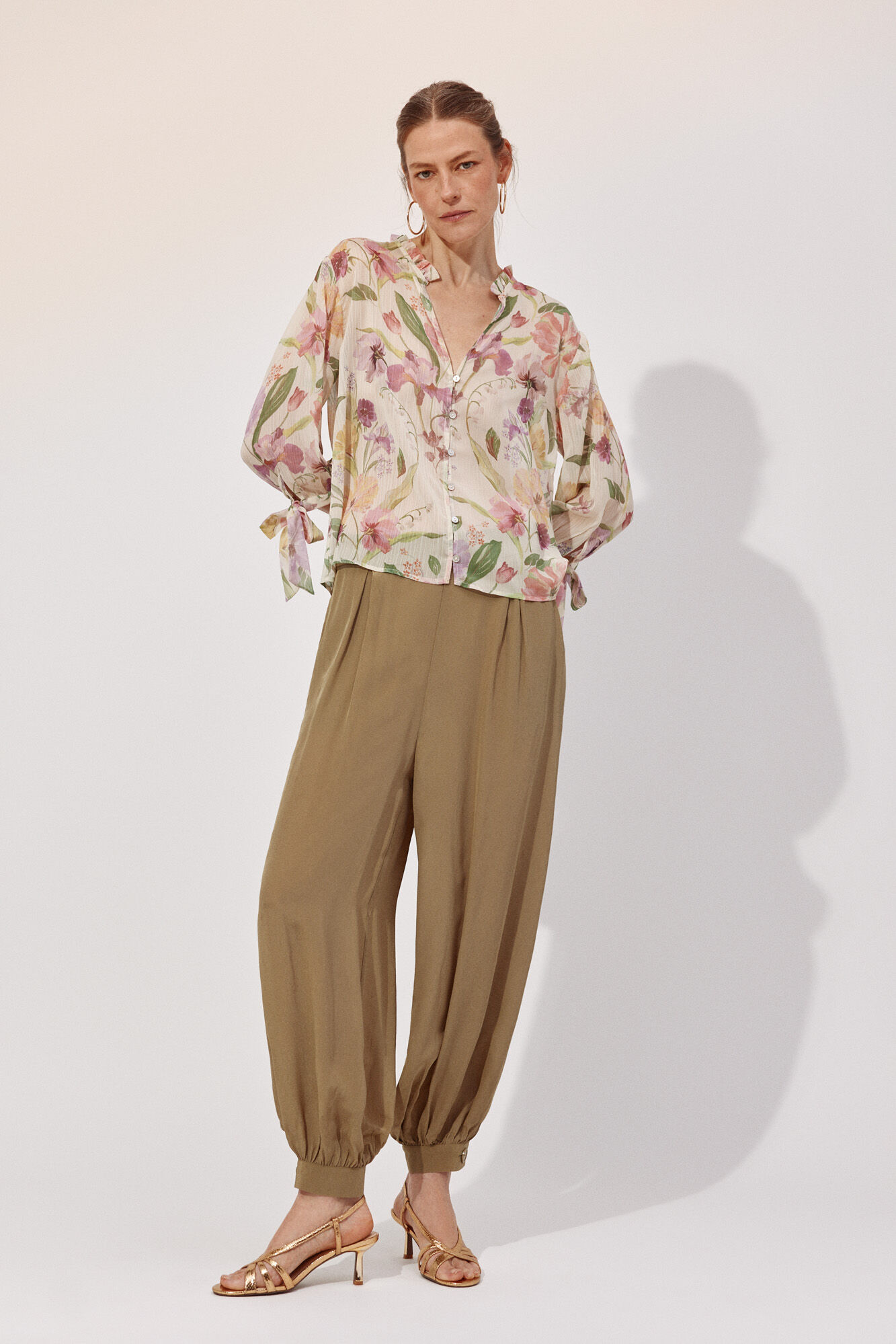 Cortefiel Pantal&oacute;n bombacho Verde