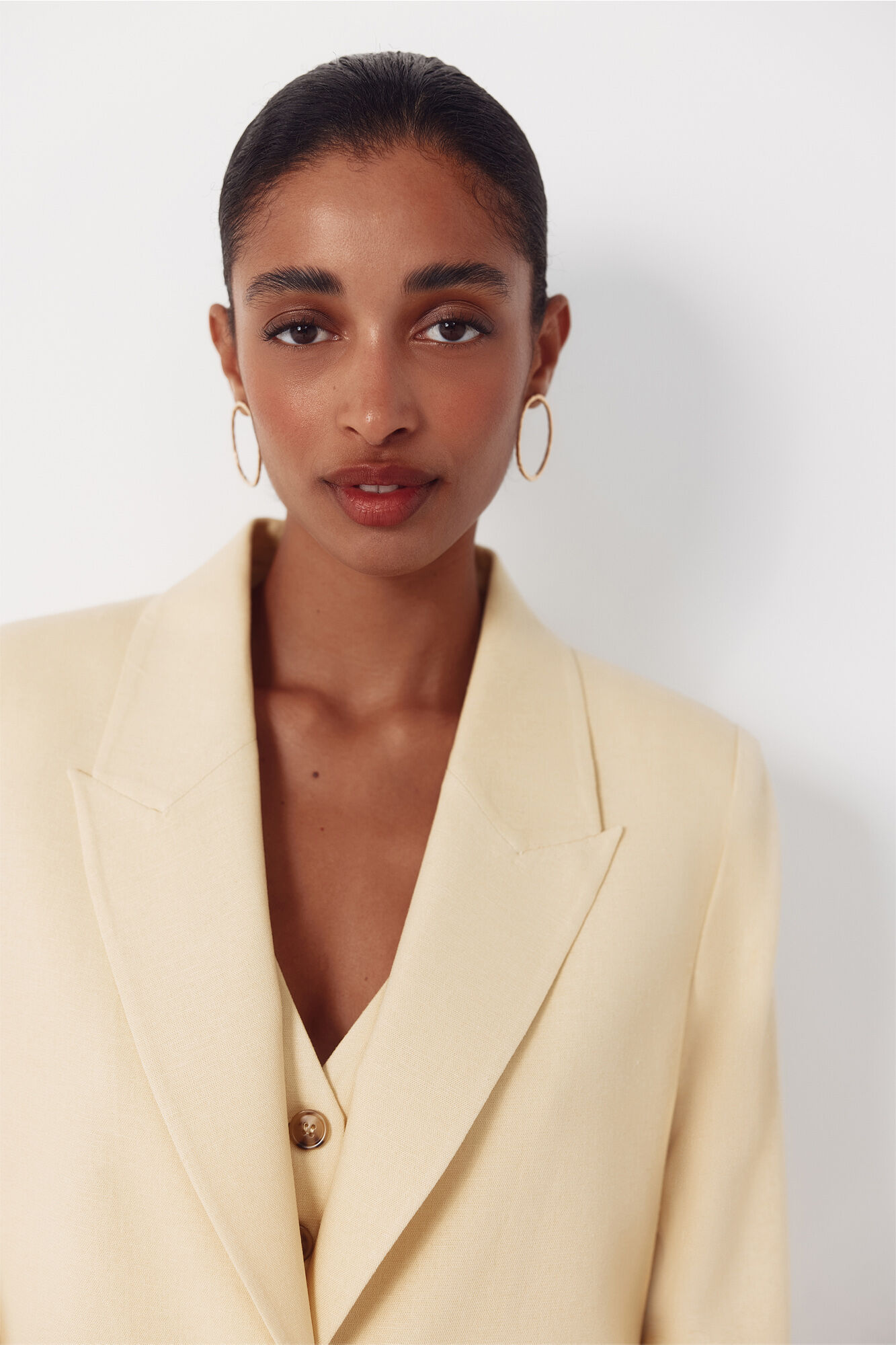 Cortefiel Blazer de tejido con lino Amarillo