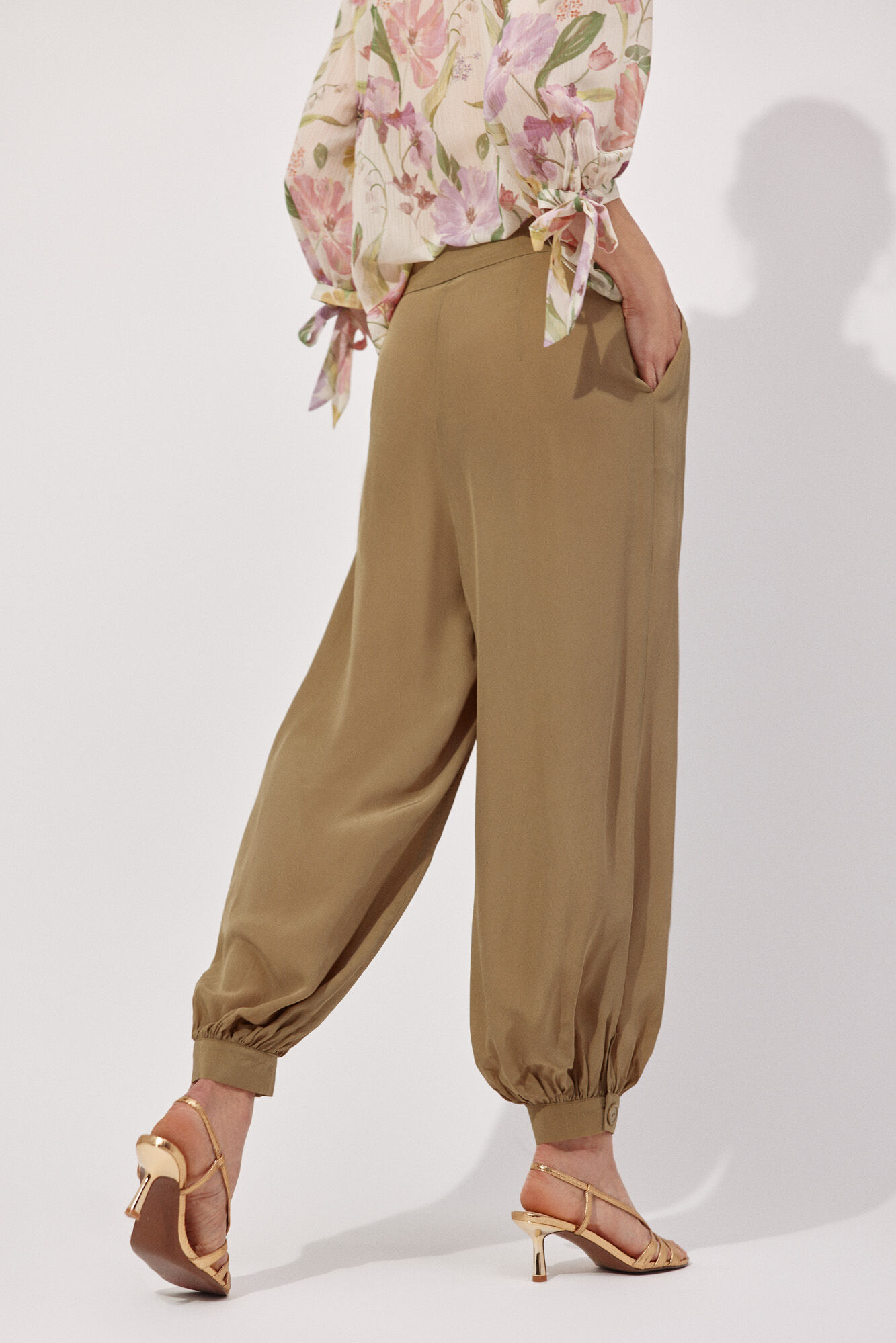 Cortefiel Pantal&oacute;n bombacho Verde