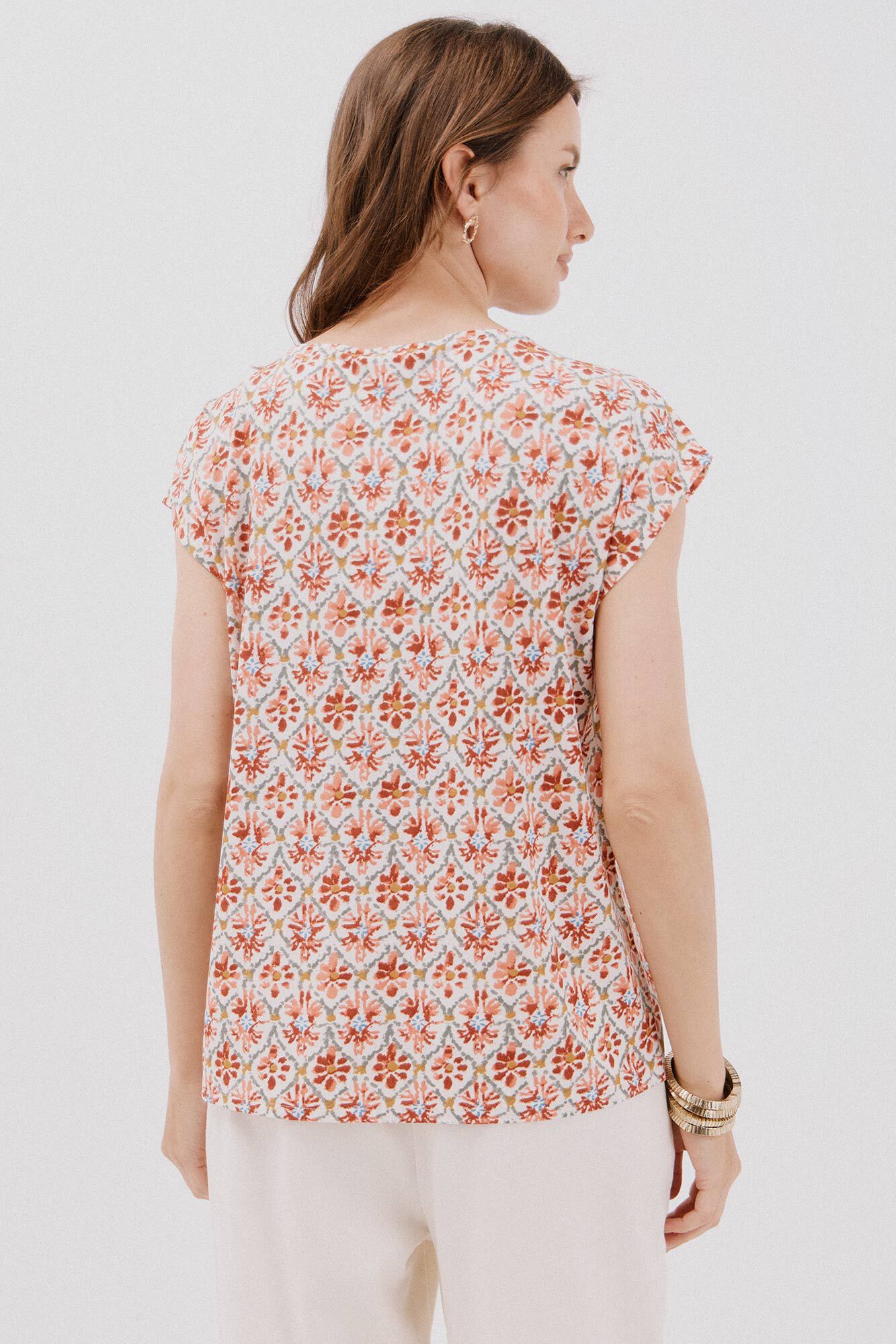 Cortefiel Playera pico con detalle puntilla Multicolor