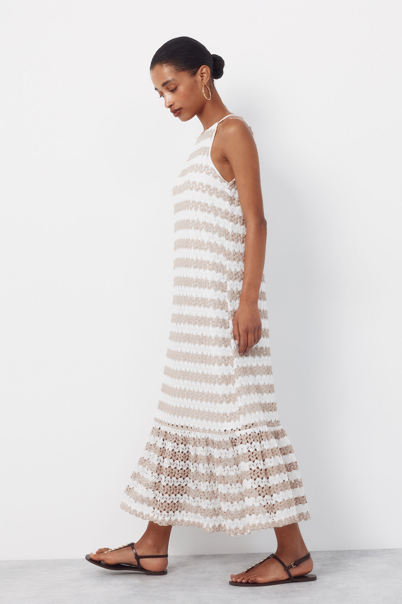 Cortefiel Vestido halter con estructura