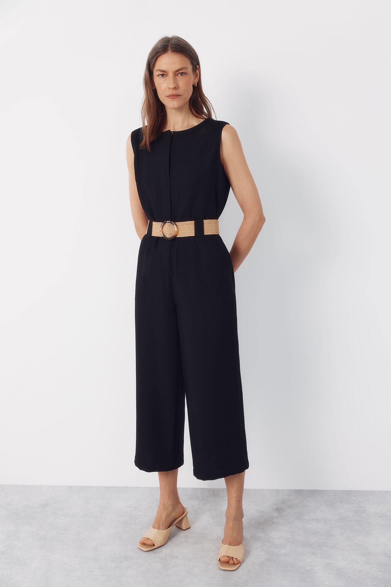 Cortefiel Jumpsuit con cintur&oacute;n