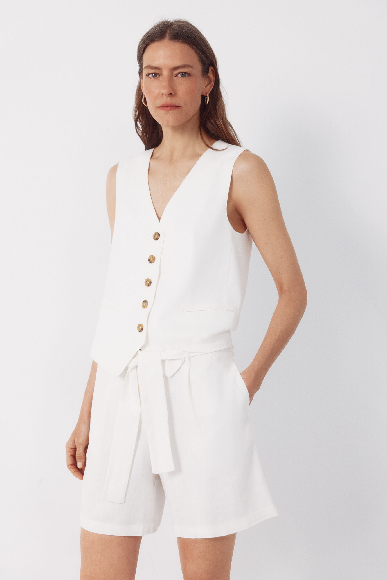 Cortefiel Pantal&oacute;n bermuda de lino Marfil