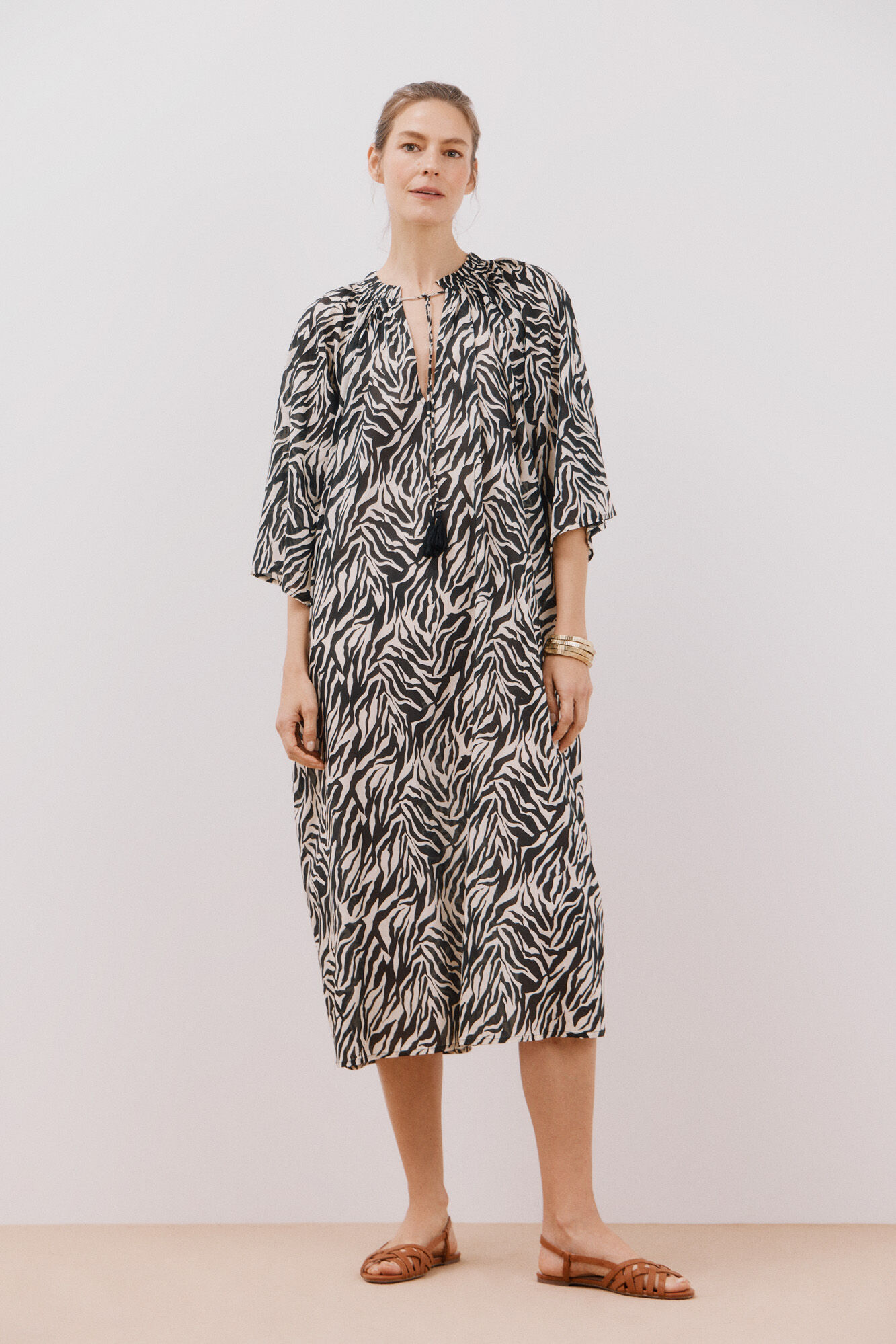 Cortefiel Caft&aacute;n largo estampado Estampado blanco