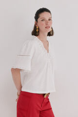 Hoss Intropia Mireia. Camiseta bordados Marfil