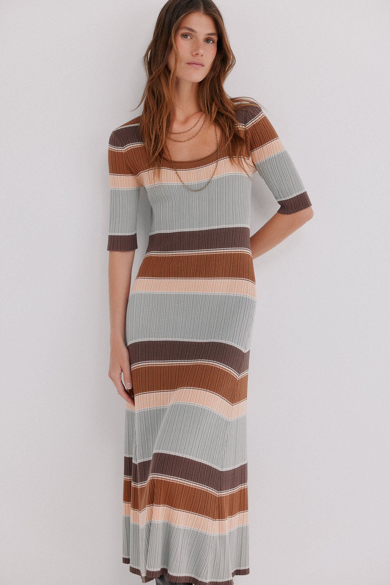 Hoss Intropia Aria. Vestido de tejido