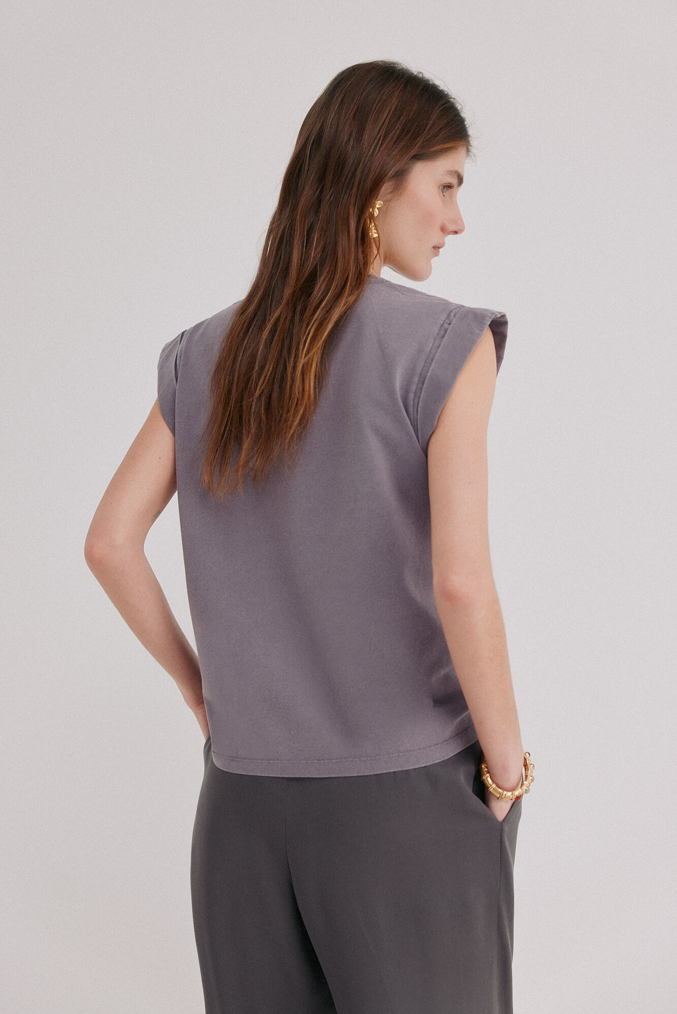 Hoss Intropia Mabel. Camiseta con solapa Morado