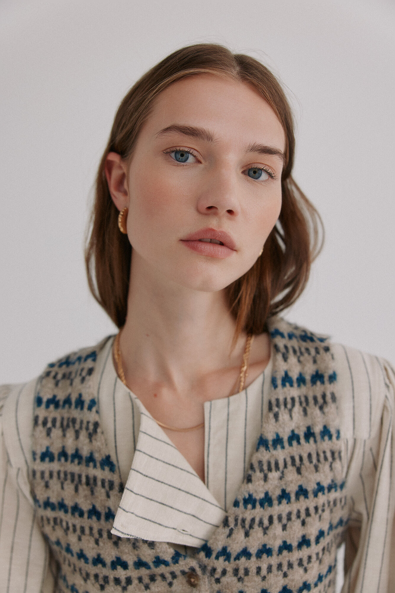 Hoss Intropia Nela. Chaleco de punto Estampado granate