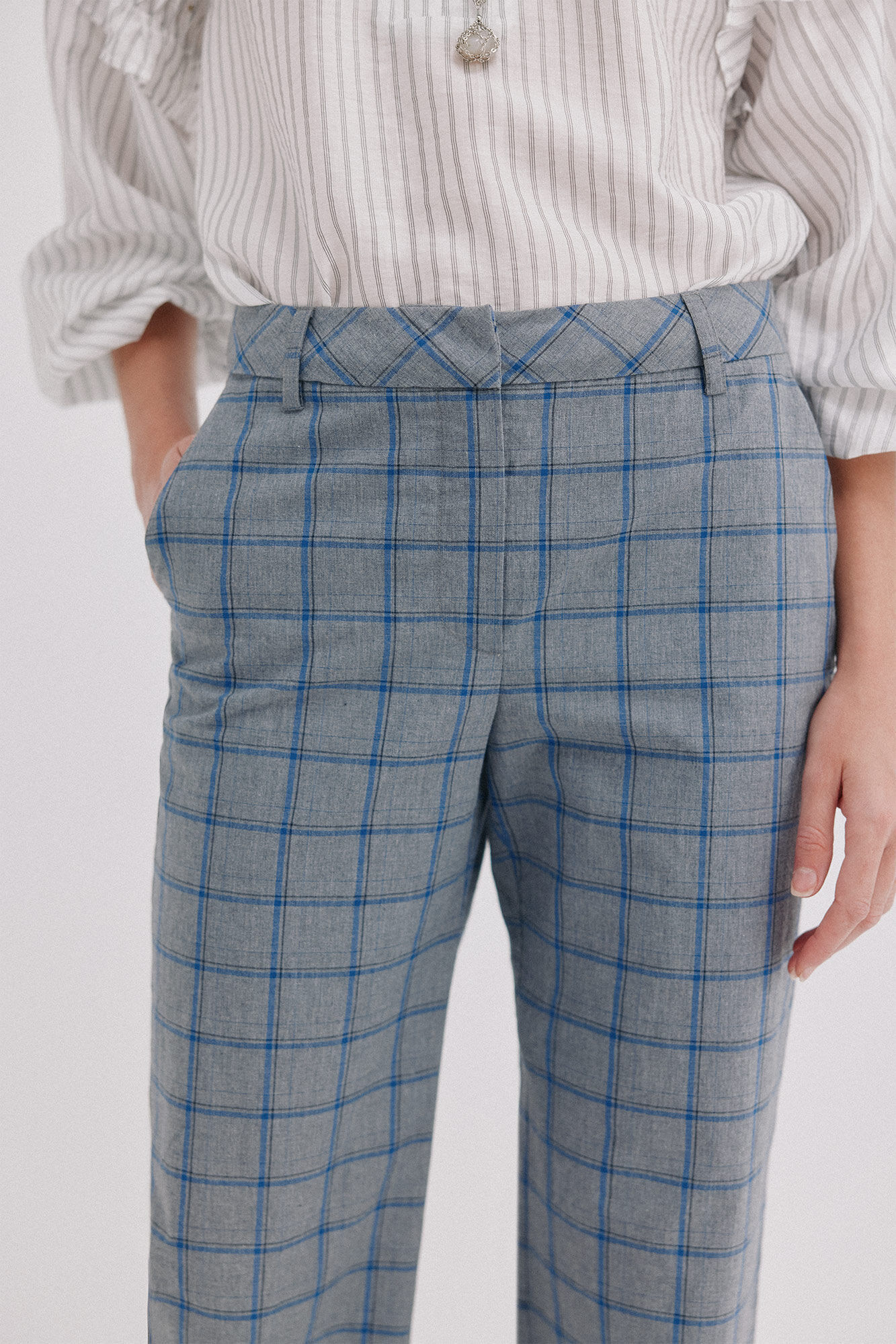 Hoss Intropia Paulina. Pantal&oacute;n a cuadros Gris