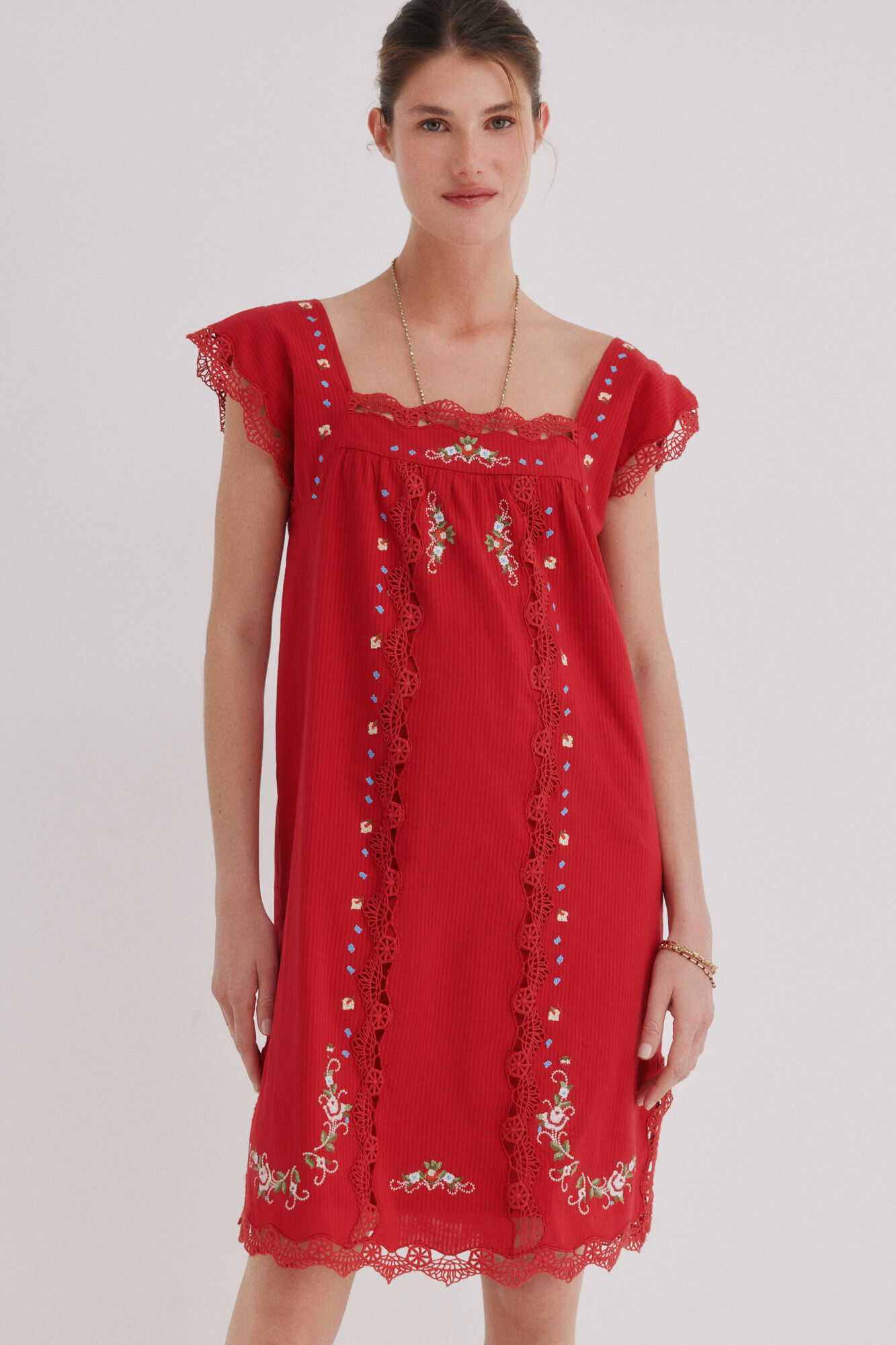 Hoss Intropia Alhena. Vestido corto rojo