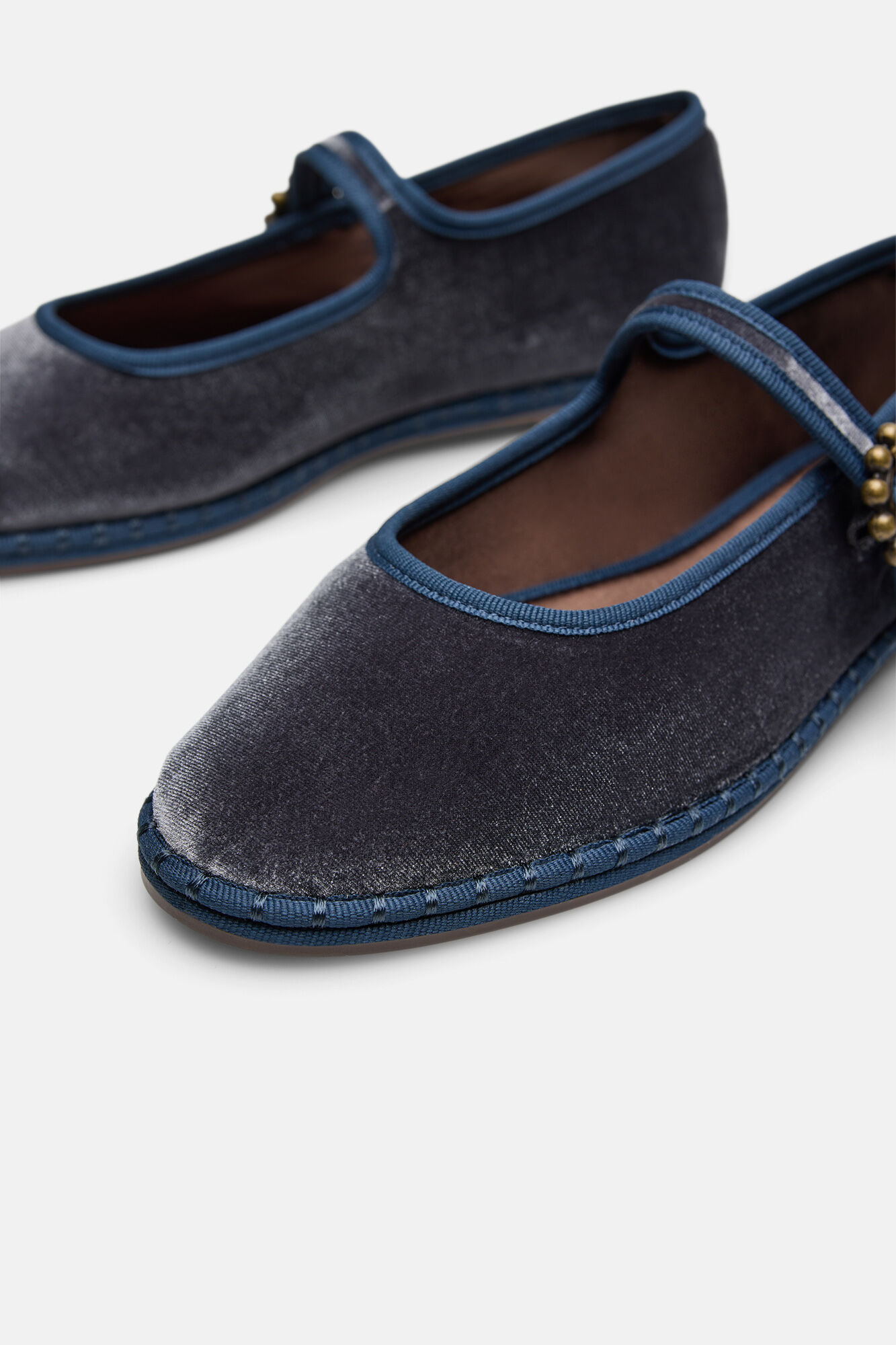 Hoss Intropia Martina. Veneciana de terciopelo Azul