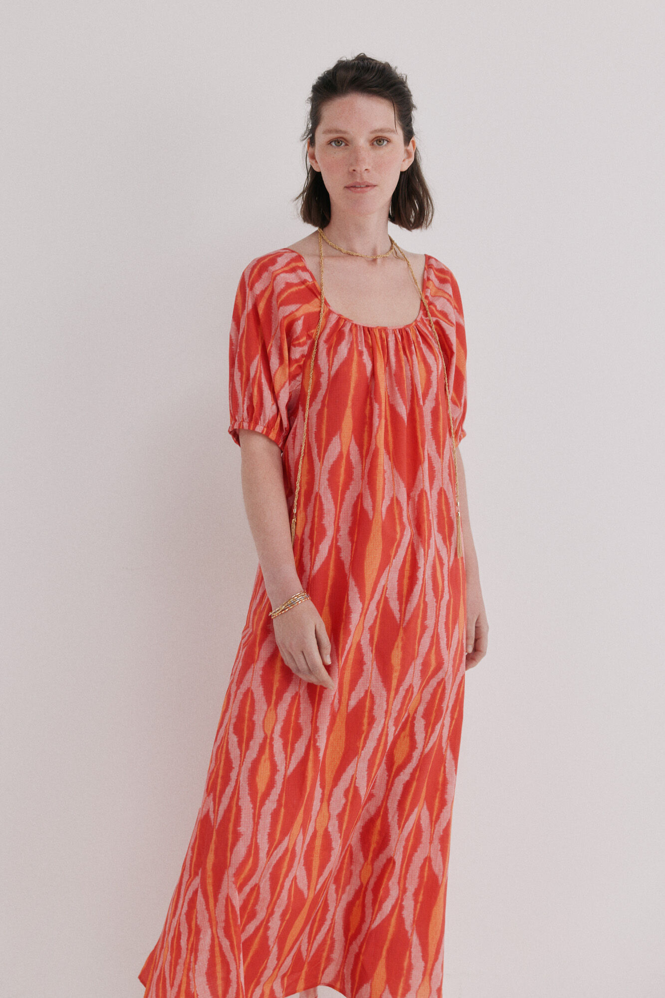 Hoss Intropia Aida. Vestido midi estampado Multicolor
