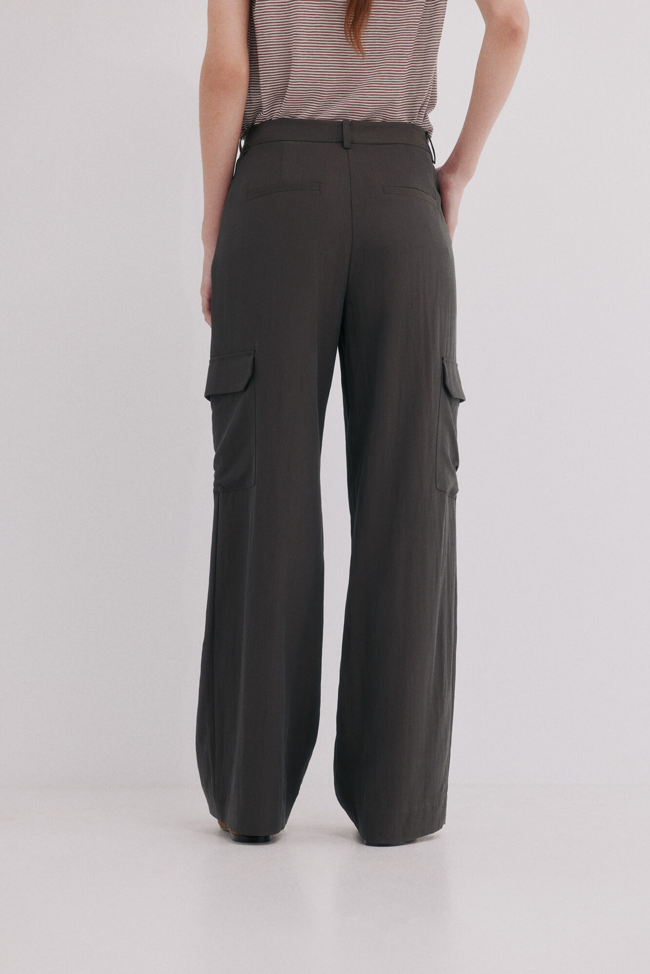 Hoss Intropia Patricia. Pantal&oacute;n fluido Gris