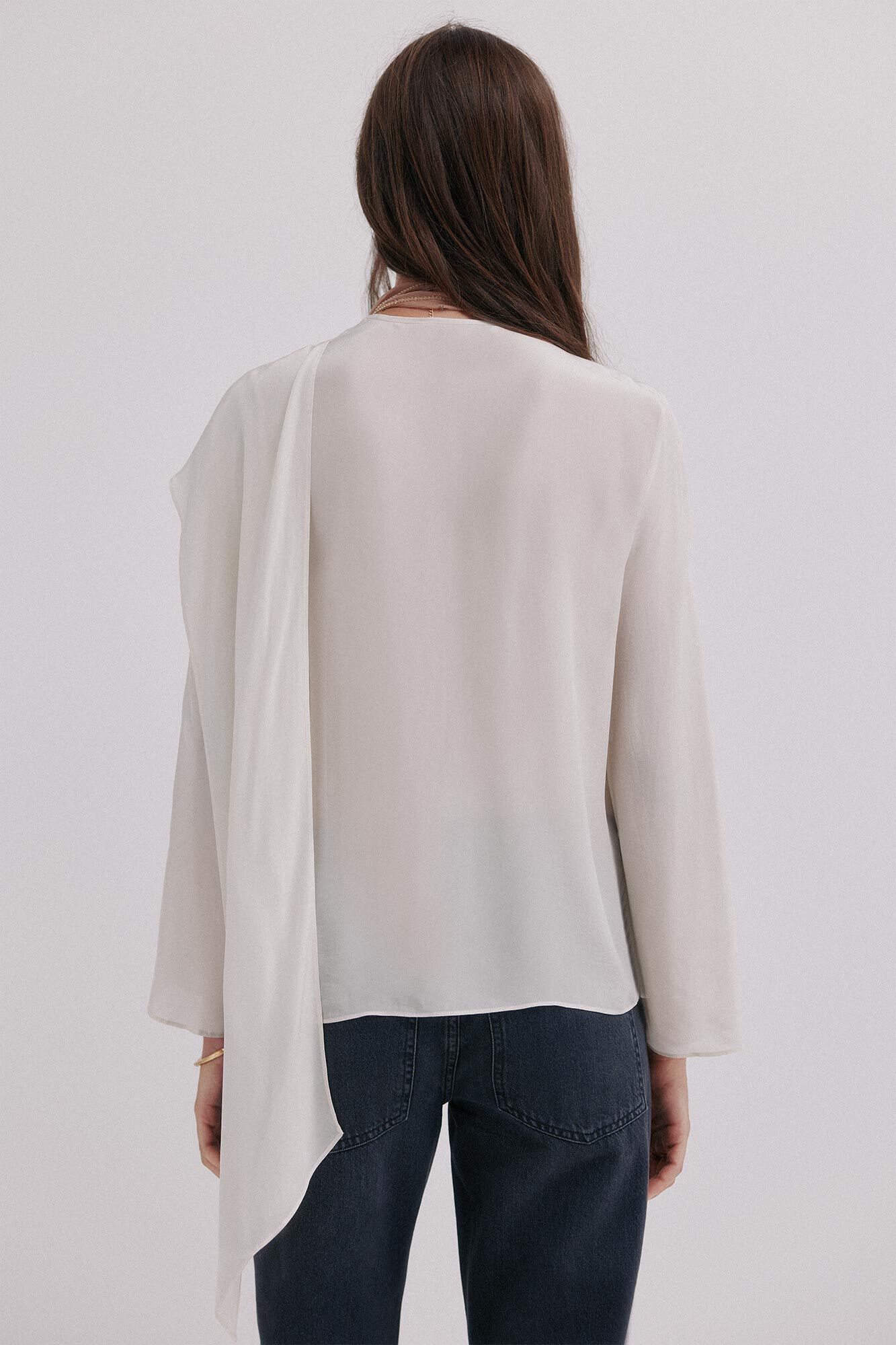 Hoss Intropia Guiada. Blusa con cruce asim&eacute;trico Blanco