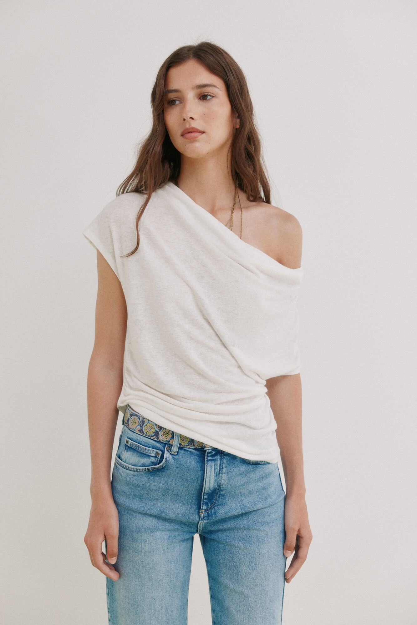 Hoss Intropia Madeline. Playera drapeada