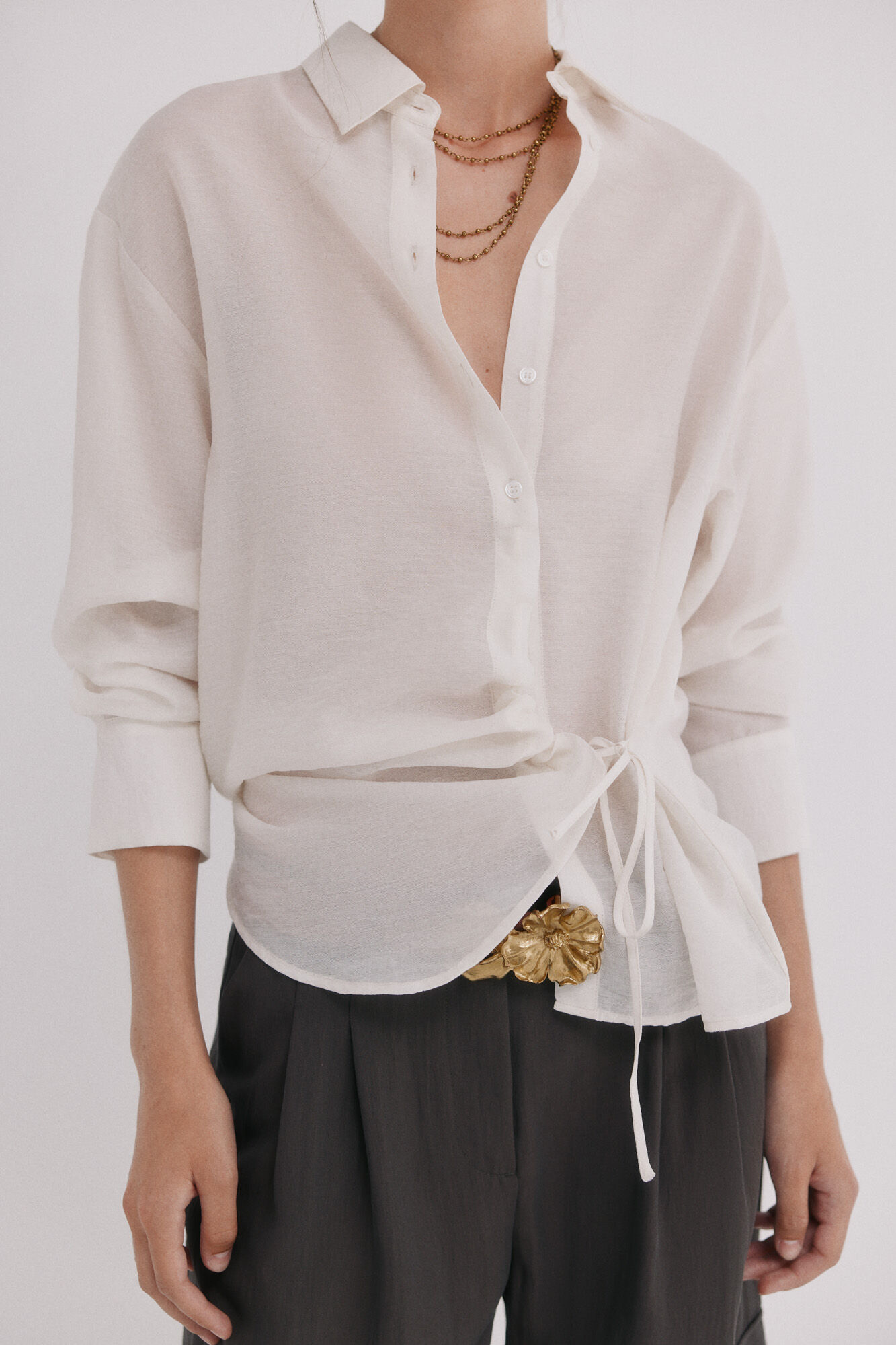 Hoss Intropia Cala. Camisa fruncido Blanco
